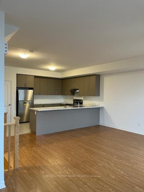 48 Waterville Way photo 4