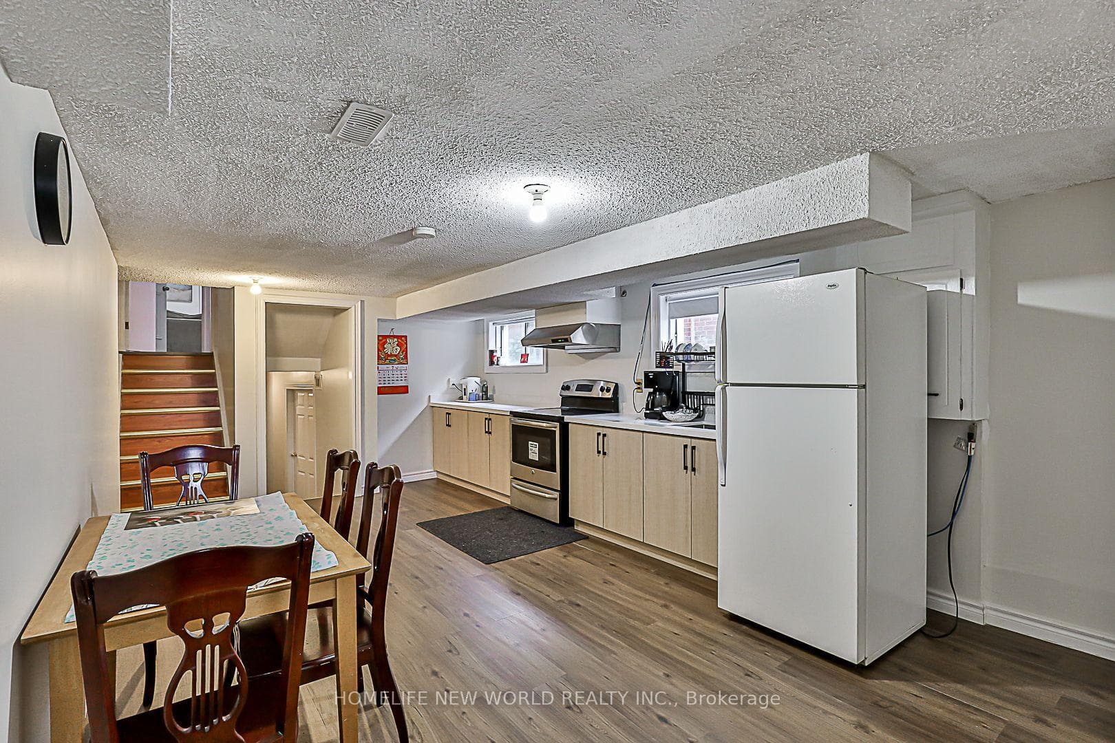 31 Terryhill Crescent photo 27