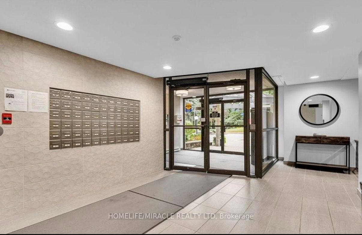 89 Westwood Road Unit 108 photo 10