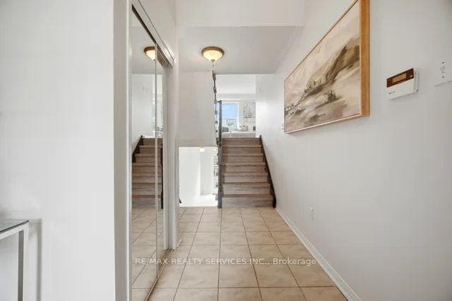 75 Wilmont Court photo 5