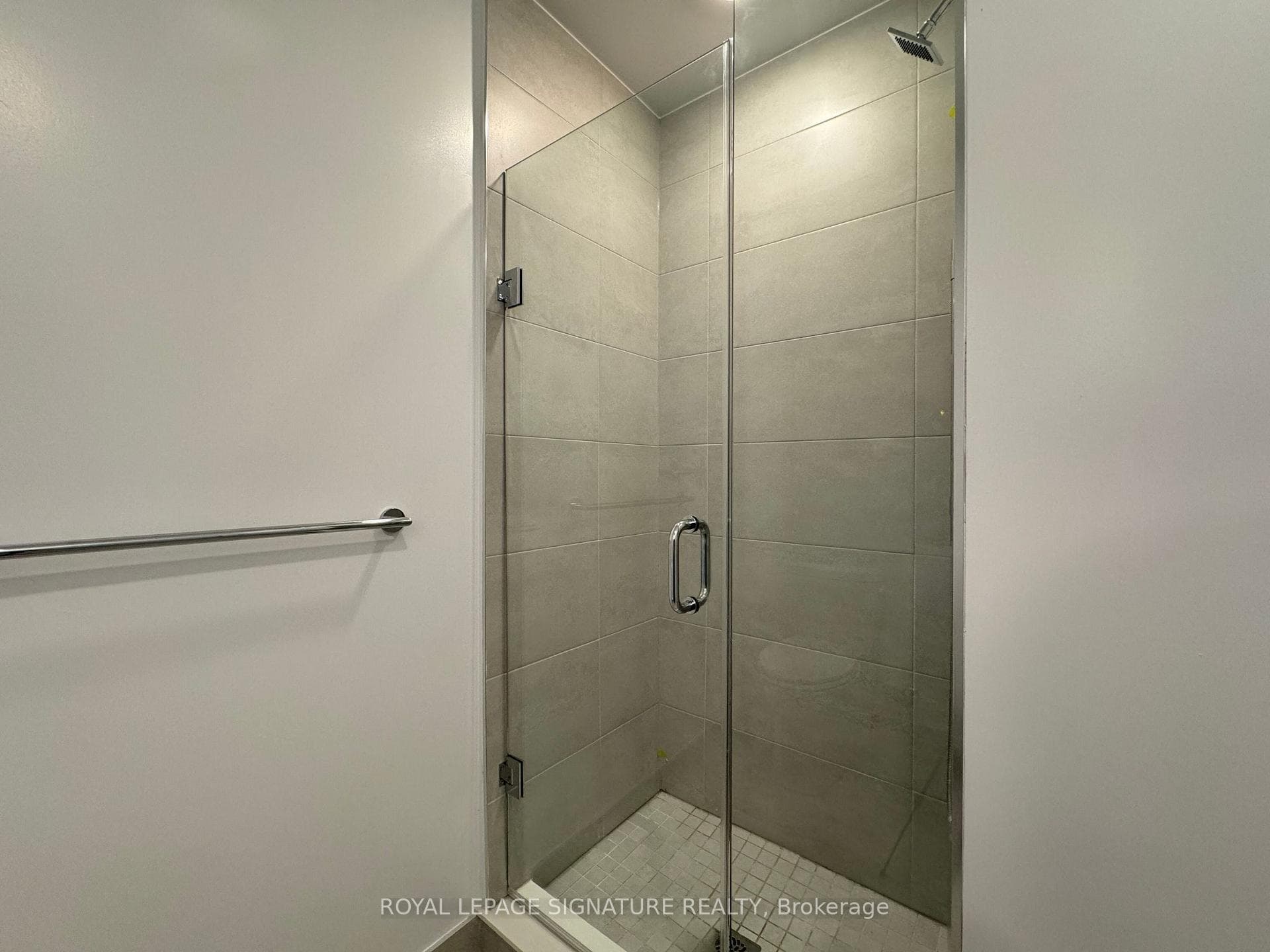 500 Dupont Street Unit 323 photo 13