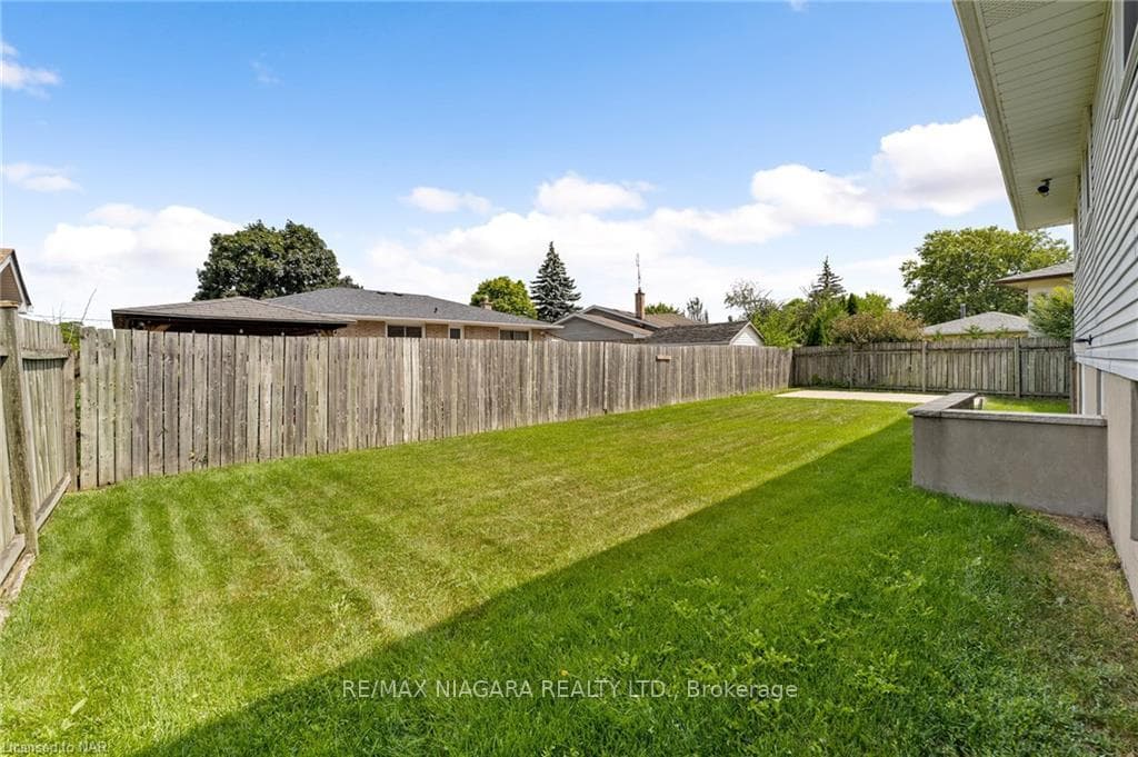 3 ENGLEHART Court photo 29