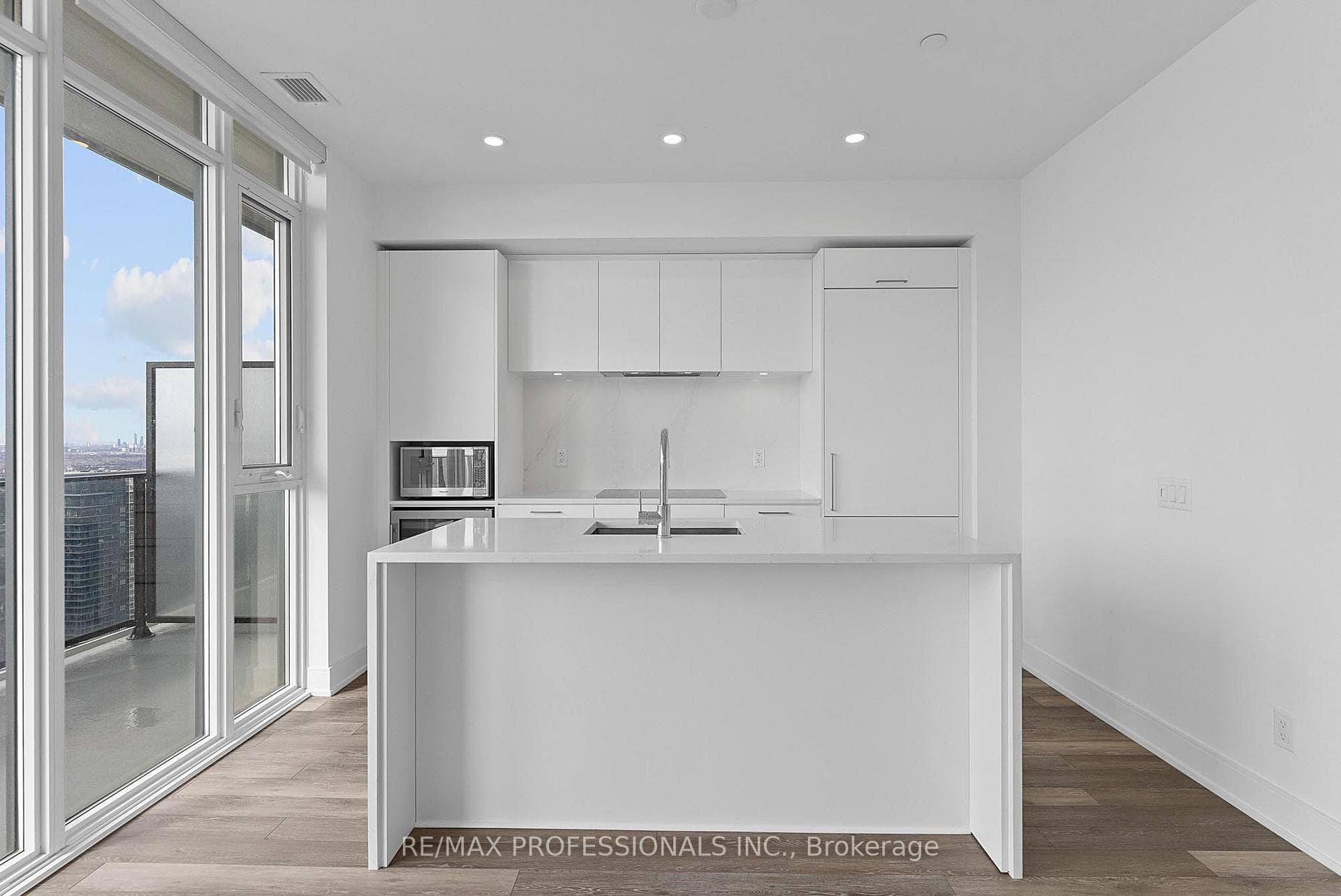 70 Annie Craig Drive Unit 5406 photo 11