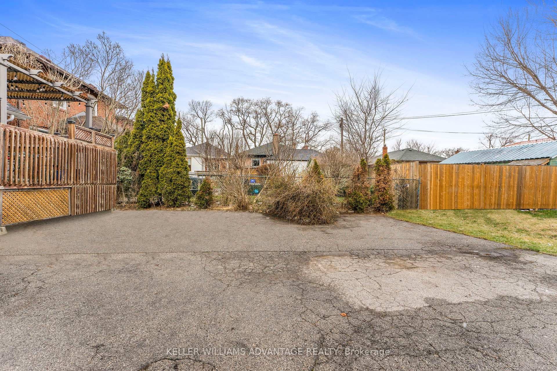155 Royal York Road photo 15
