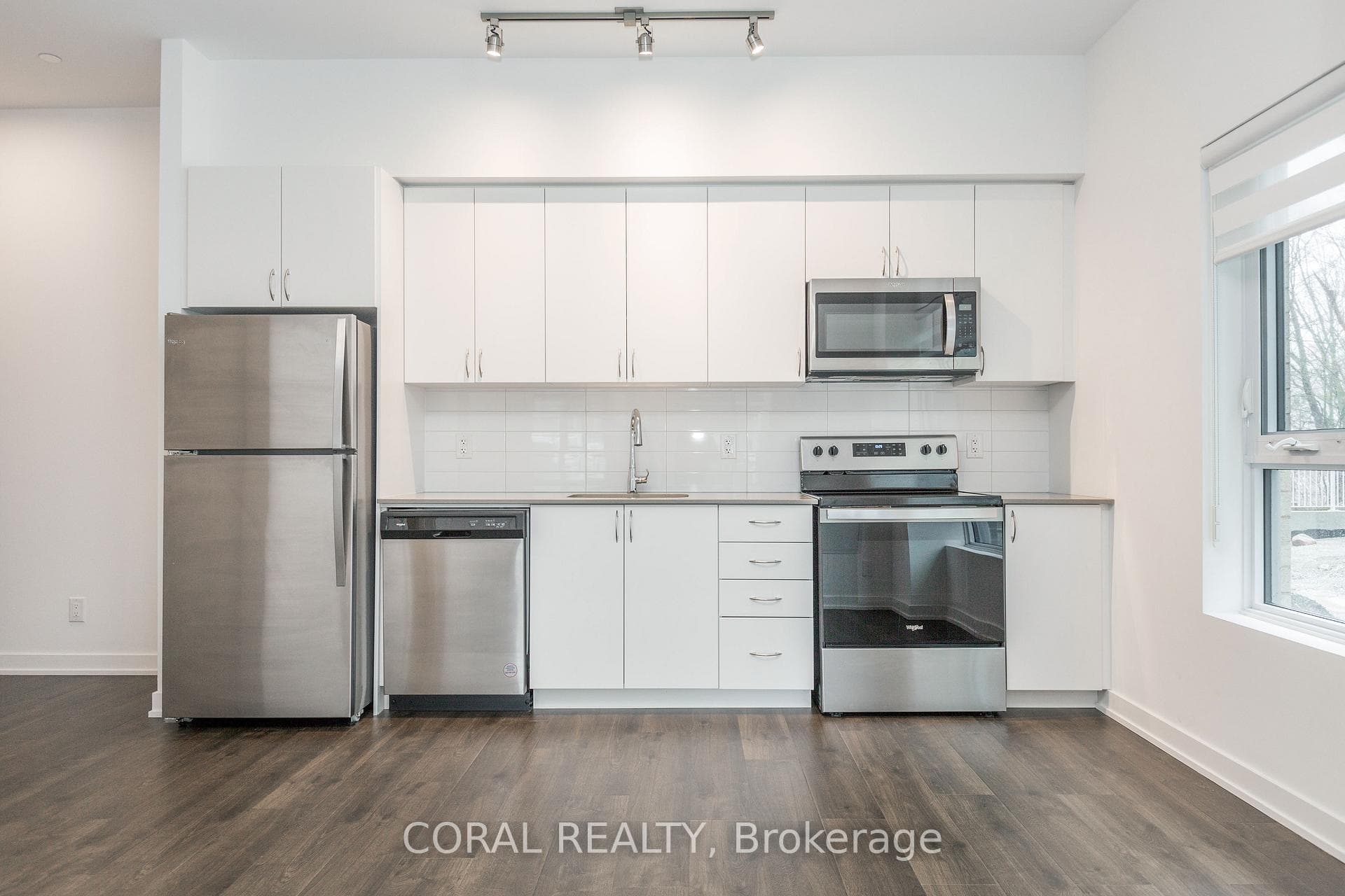 56 Lakeside Terrace Unit 110 photo 5