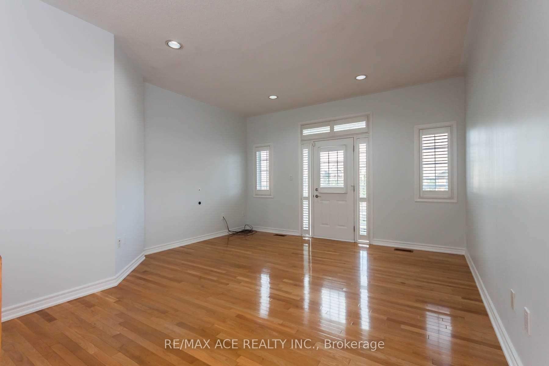 137 Hutton Place photo 21