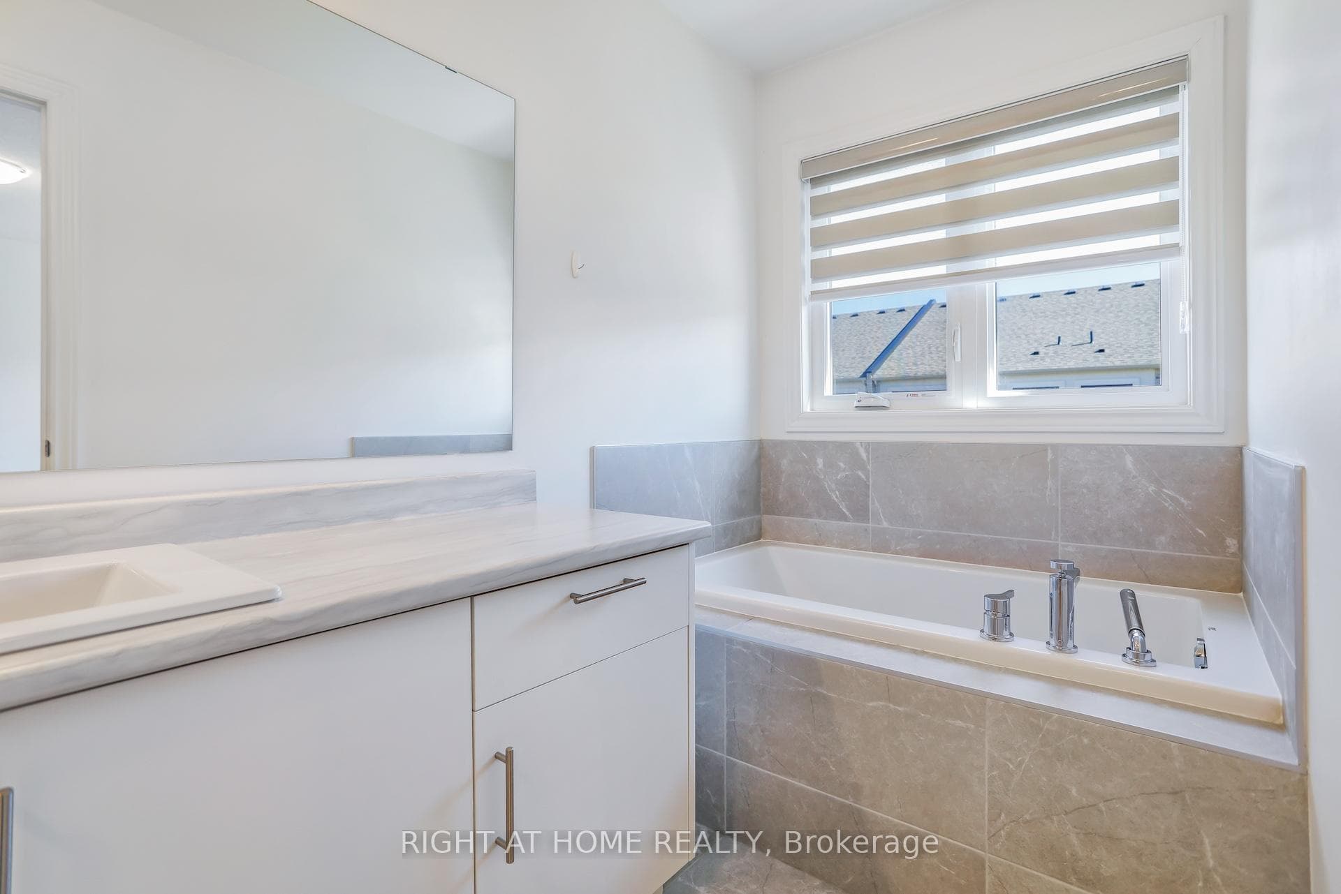 41 Laing Drive photo 30