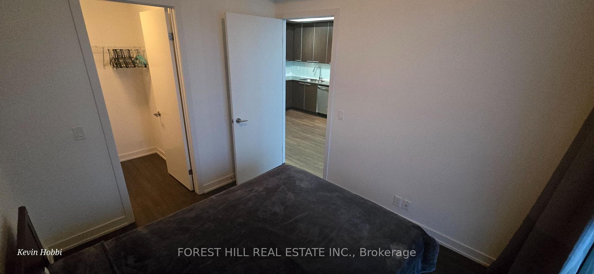 10 Park Lawn Road Unit 1302 photo 5