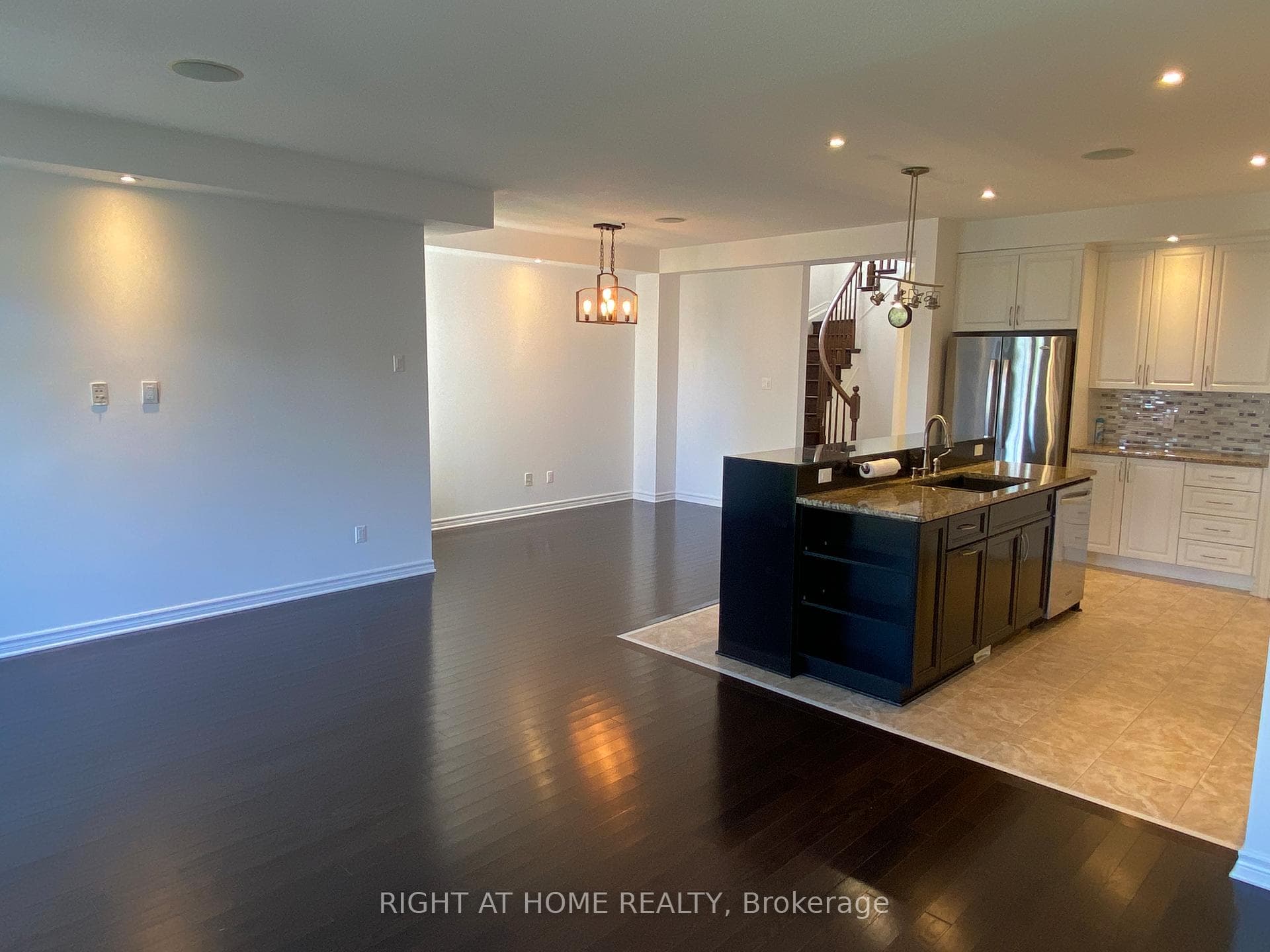 1201 ALSON MILLS Way photo 12