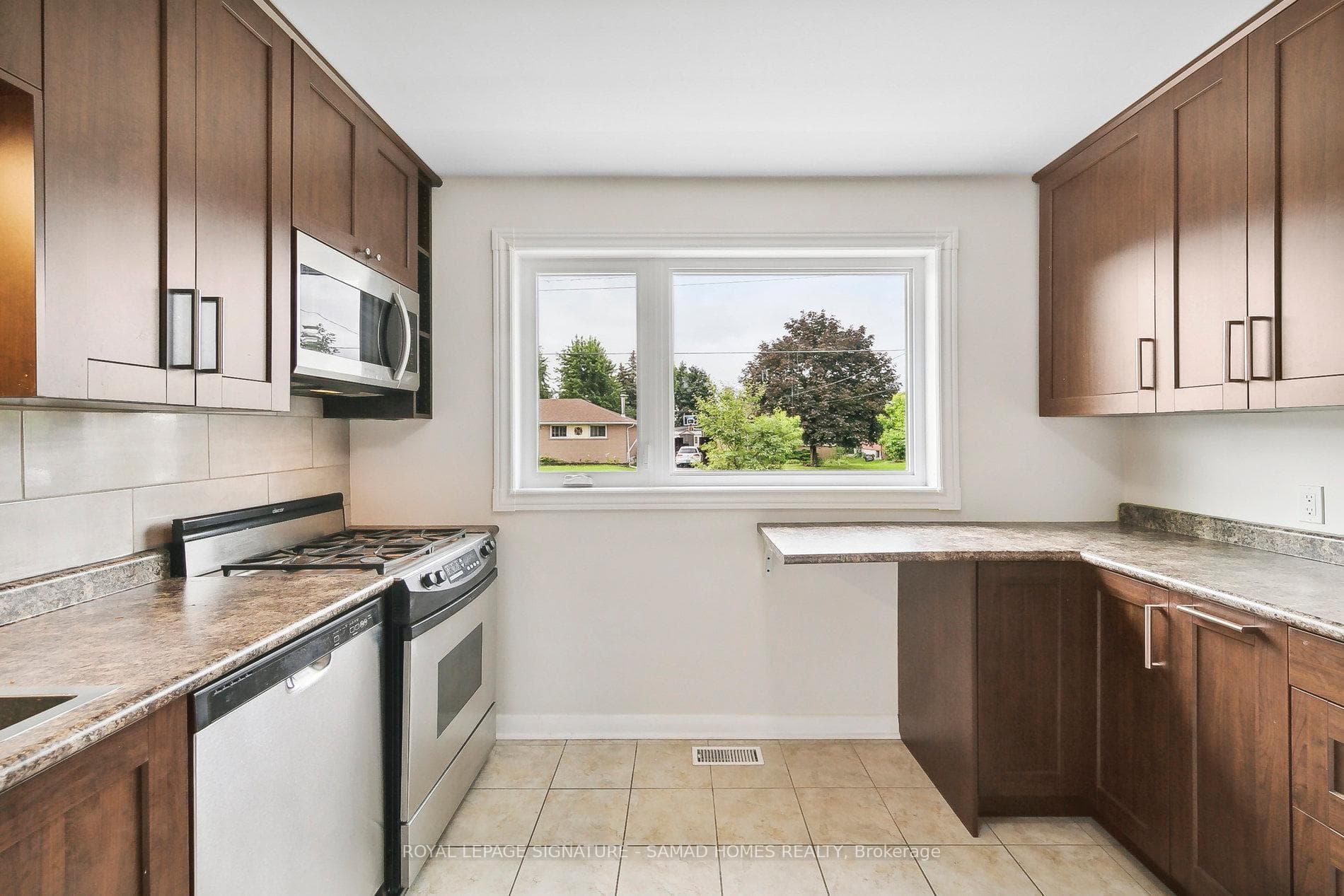 19 Langstone Crescent Unit Upper photo 13