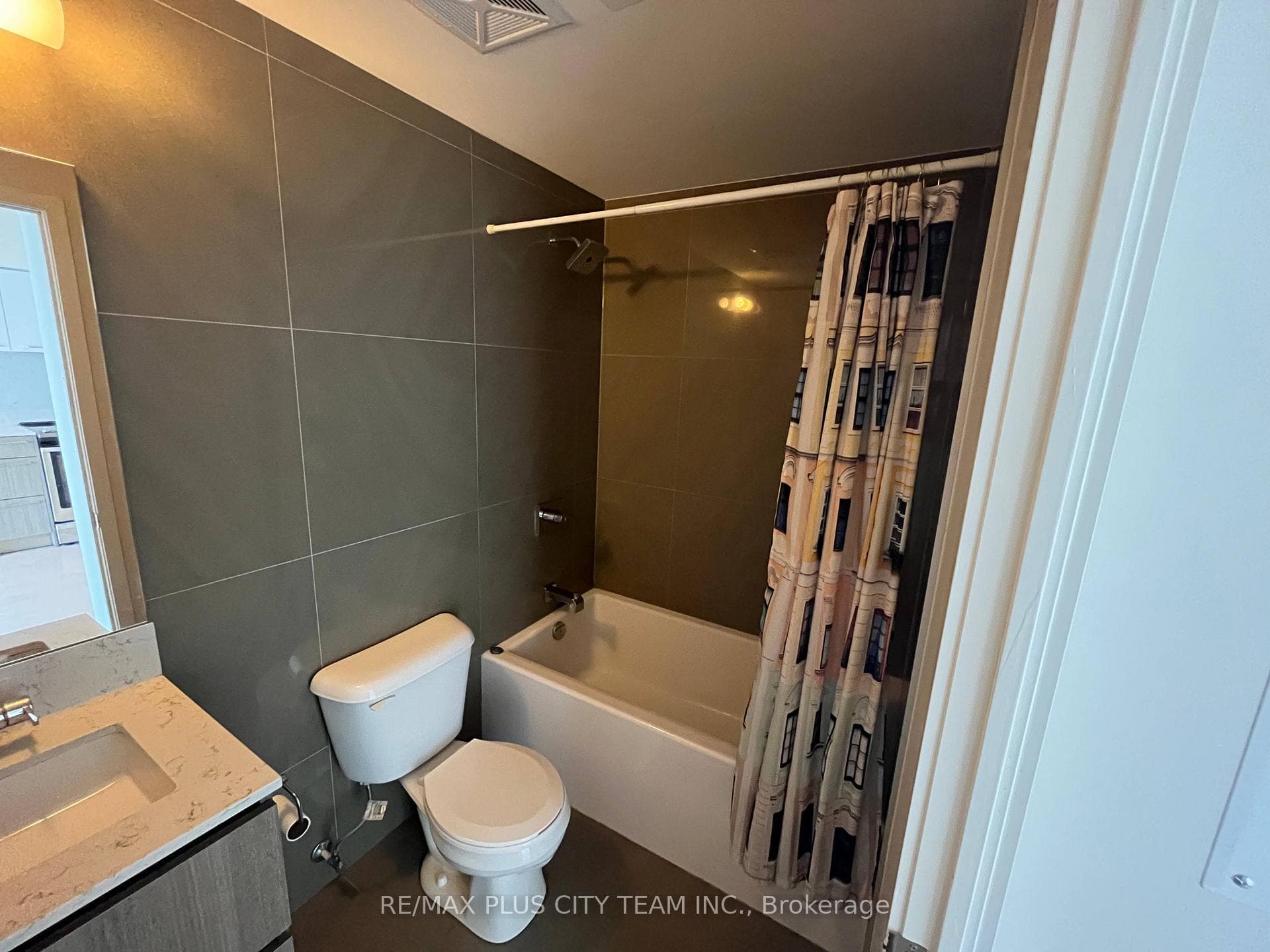 15 Baseball Place Unit 1511 photo 7