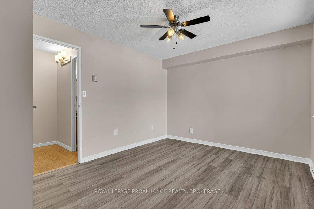 120 Barrett Court Unit 111 photo 18