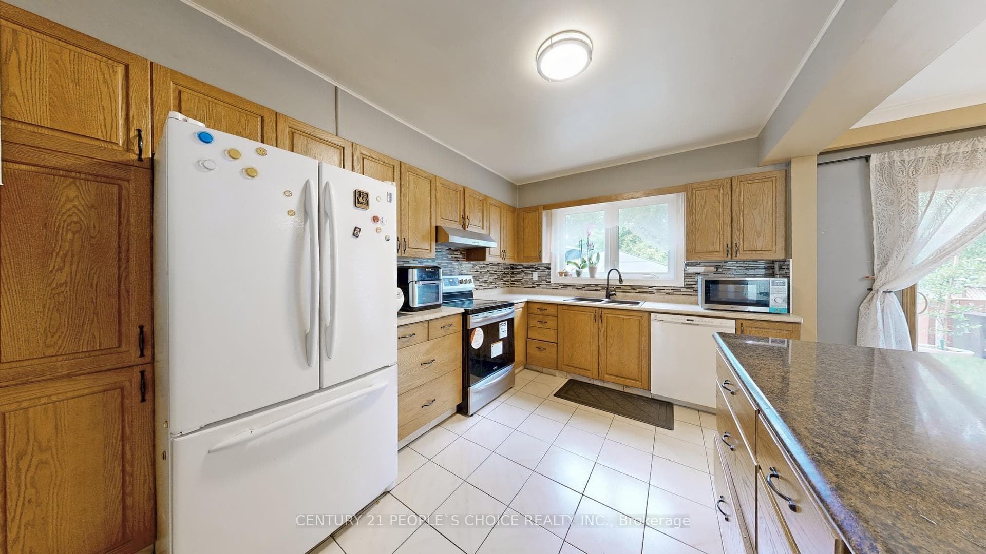 37 Foxrun Avenue photo 13