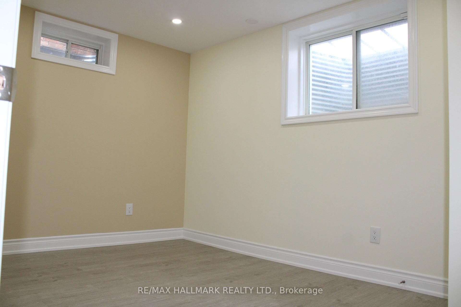 32 Huggins Drive photo 20