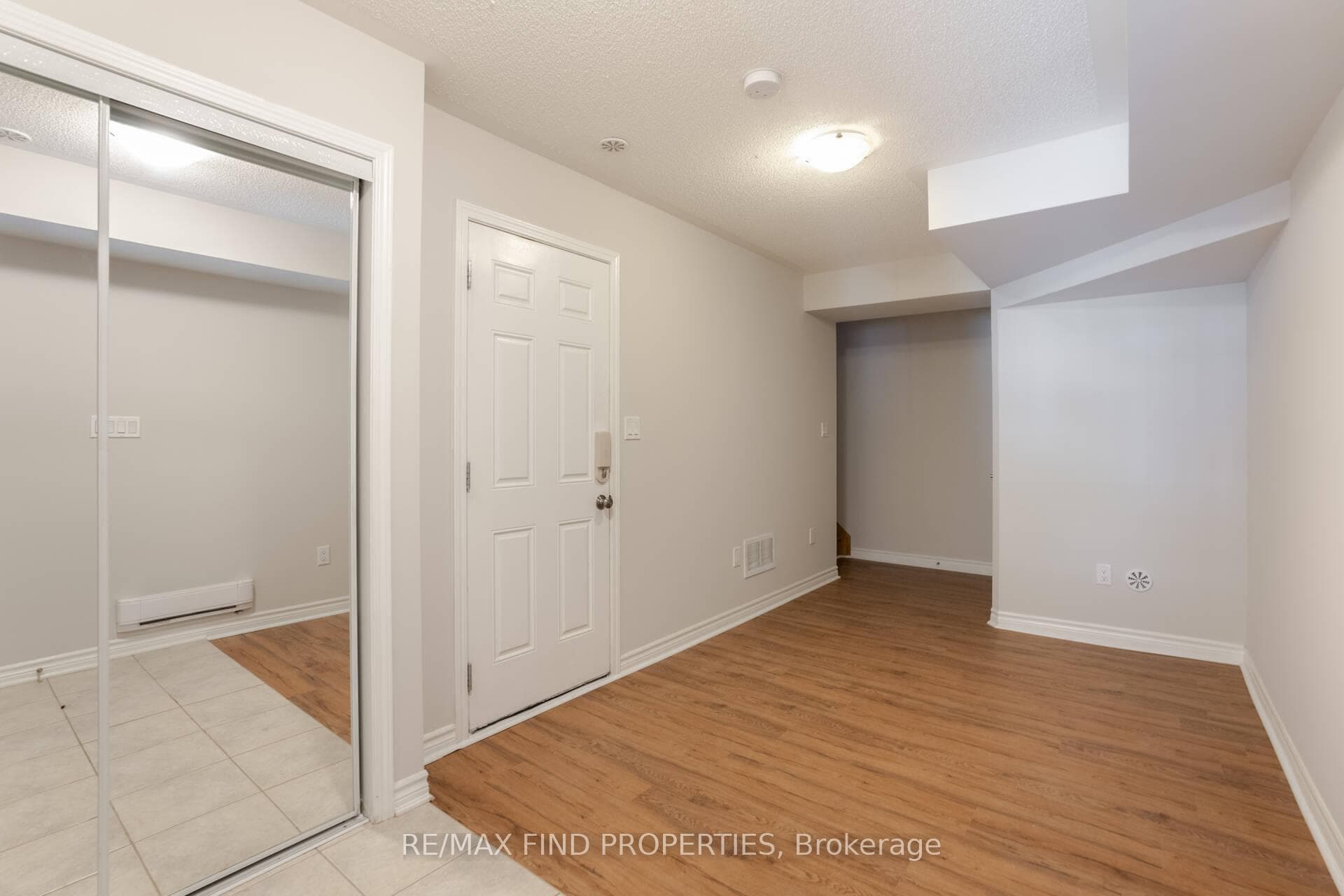 1729 Copeland Circle photo 5