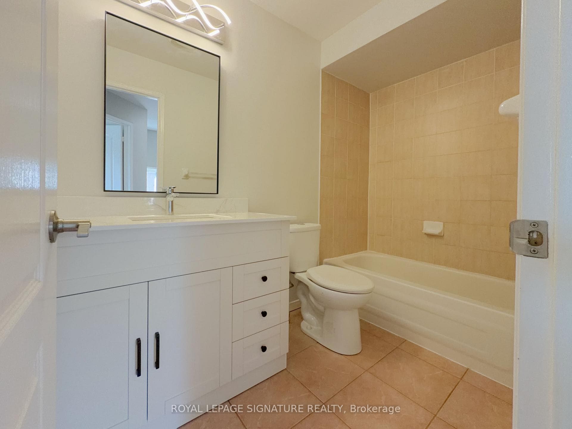 3321 Raindance Crescent photo 22