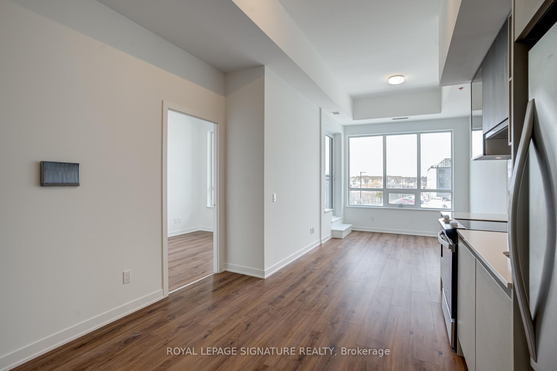 405 Dundas Street Unit 237 photo 11