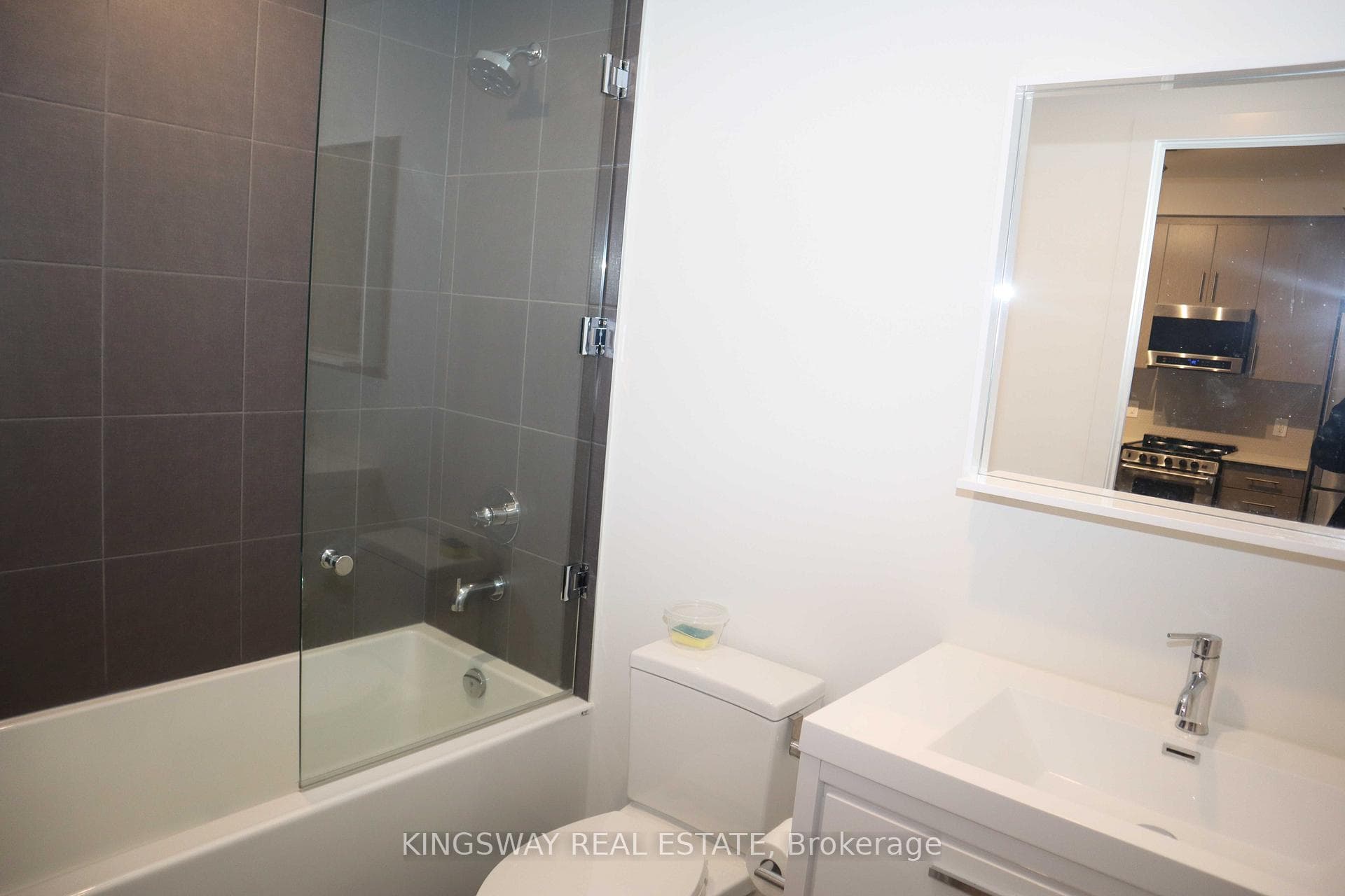 212 King William Street Unit 1309 photo 16