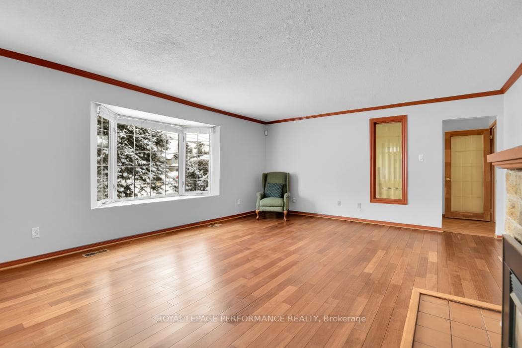 813 Walkley Road photo 7