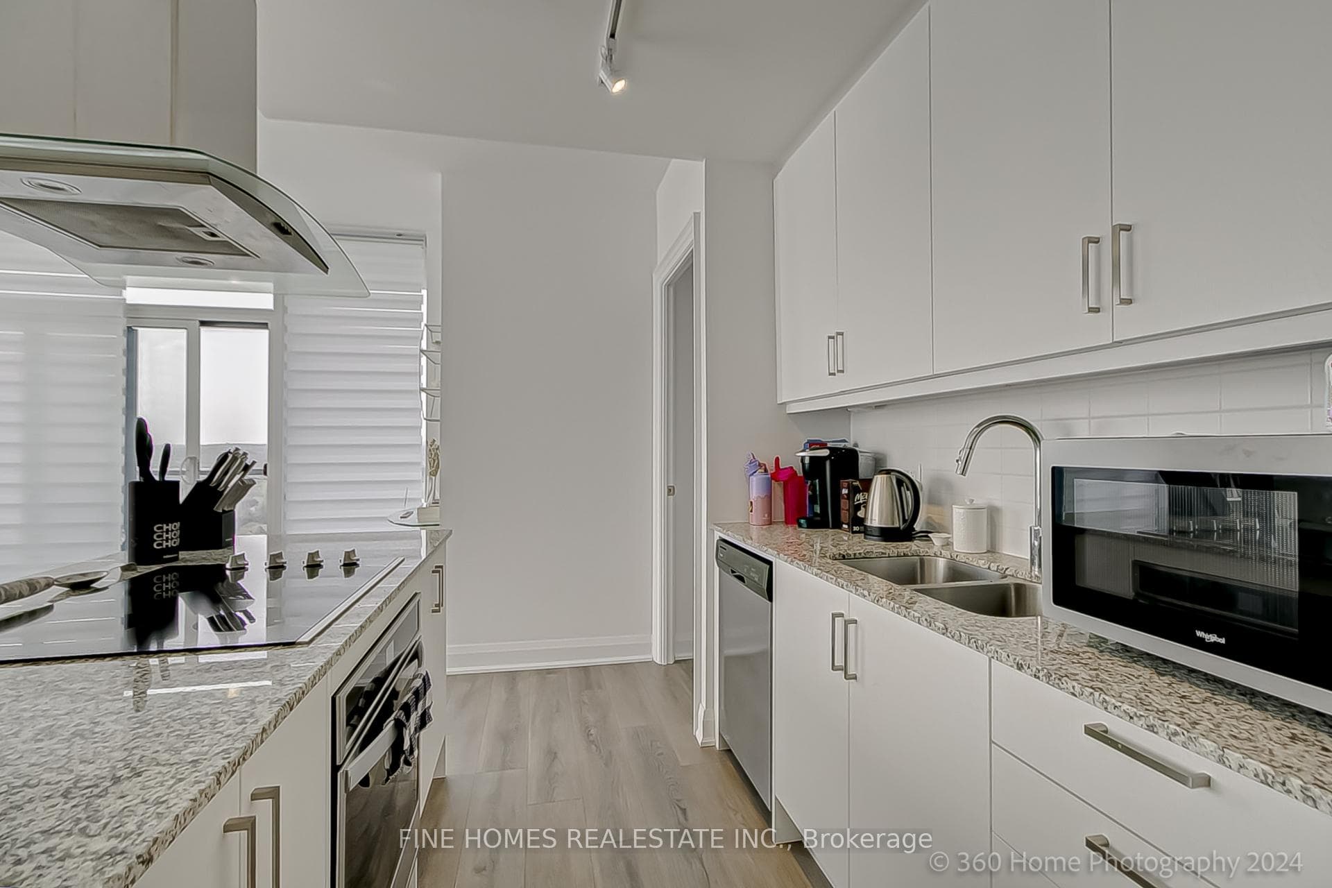 20 Gatineau Drive Unit 1508 photo 5