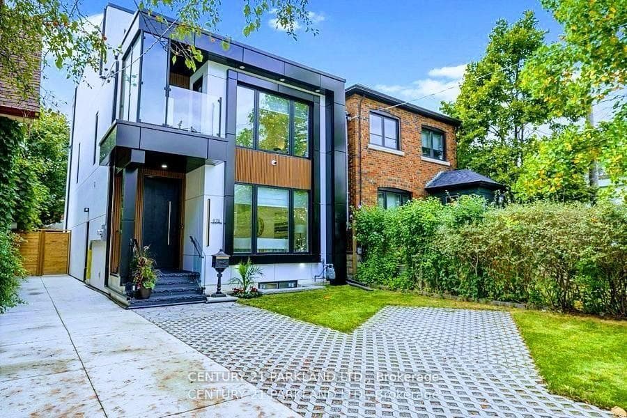 978 Carlaw Avenue photo 1