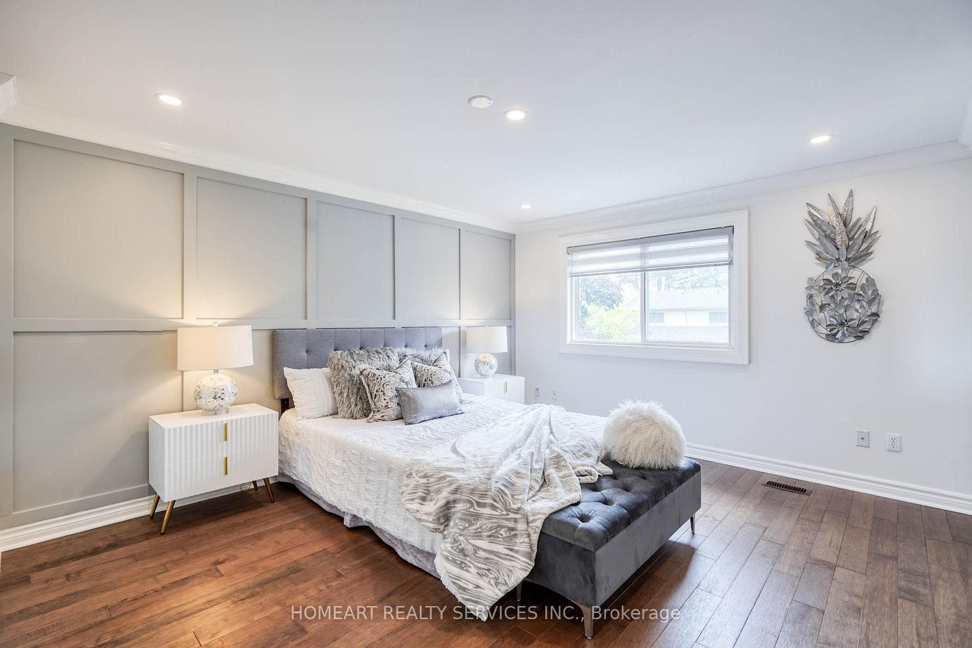 2 Camelot Way photo 20