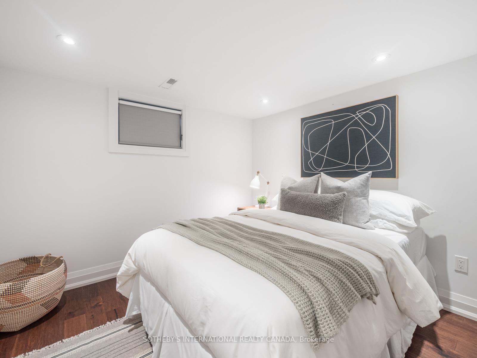 131 Glenvale Boulevard photo 34