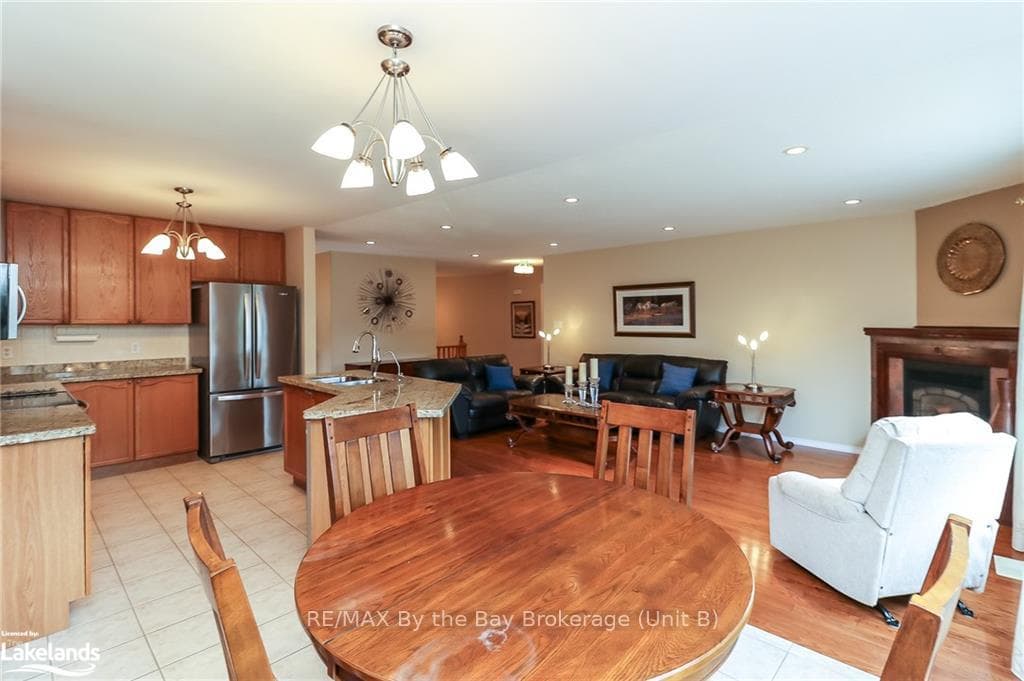 34 CRANBERRY Heights photo 11