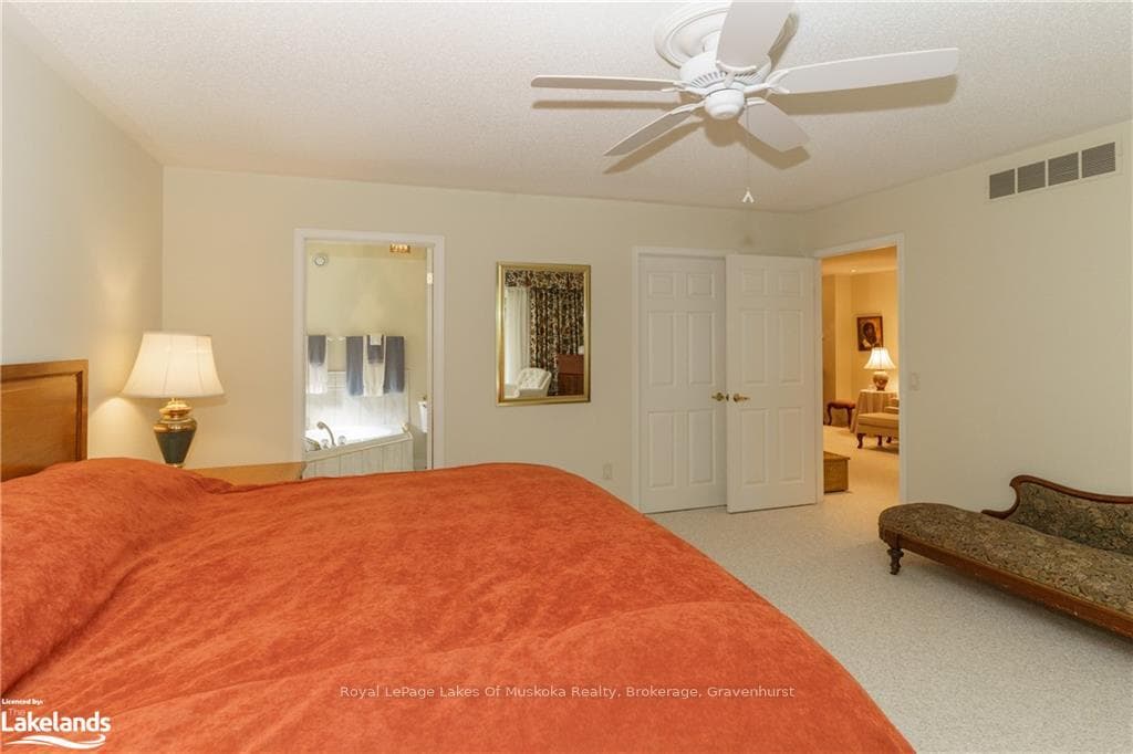 34 STONEHEDGE Close photo 22