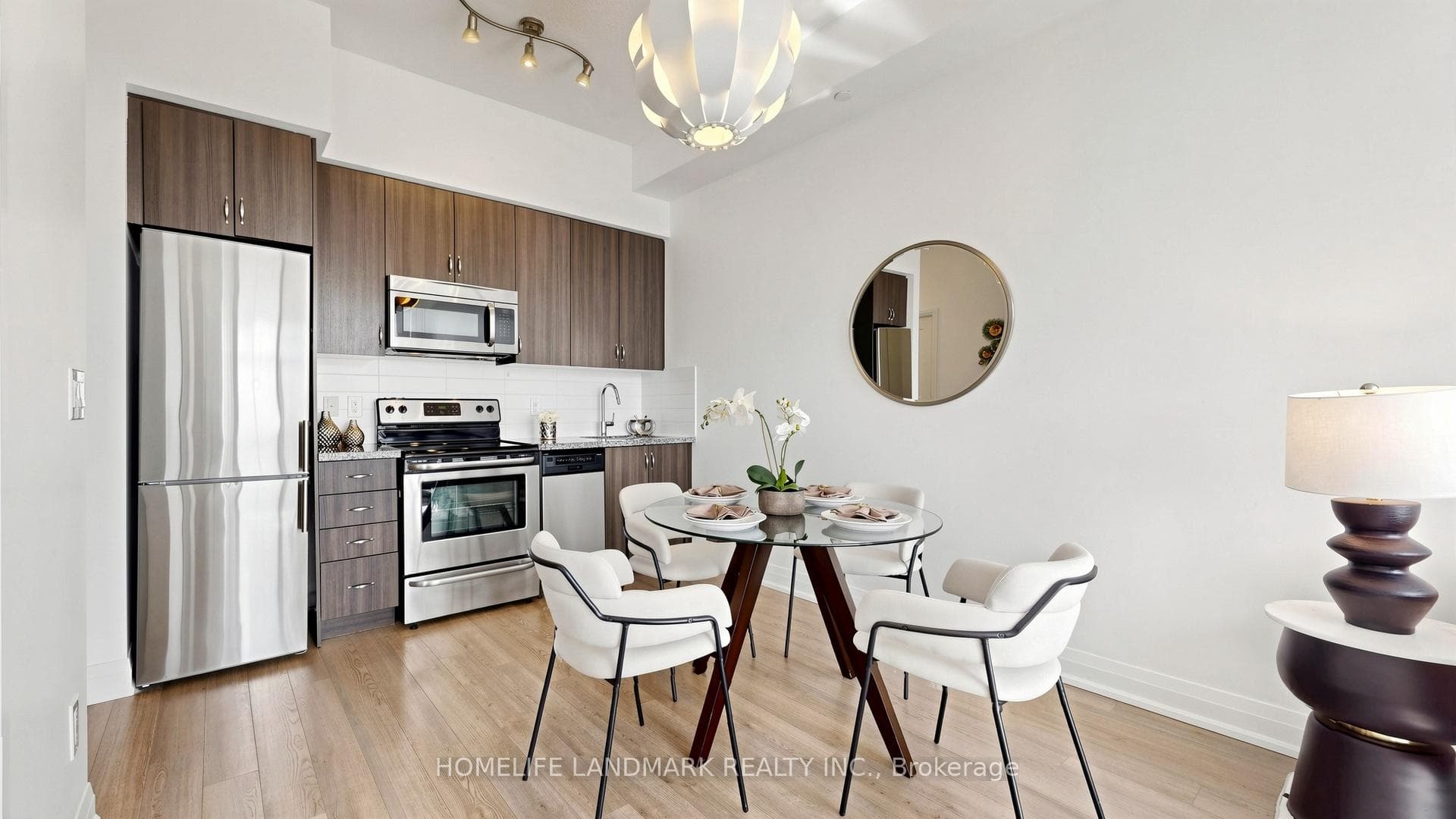 8763 Bayview Avenue Unit 701 photo 6