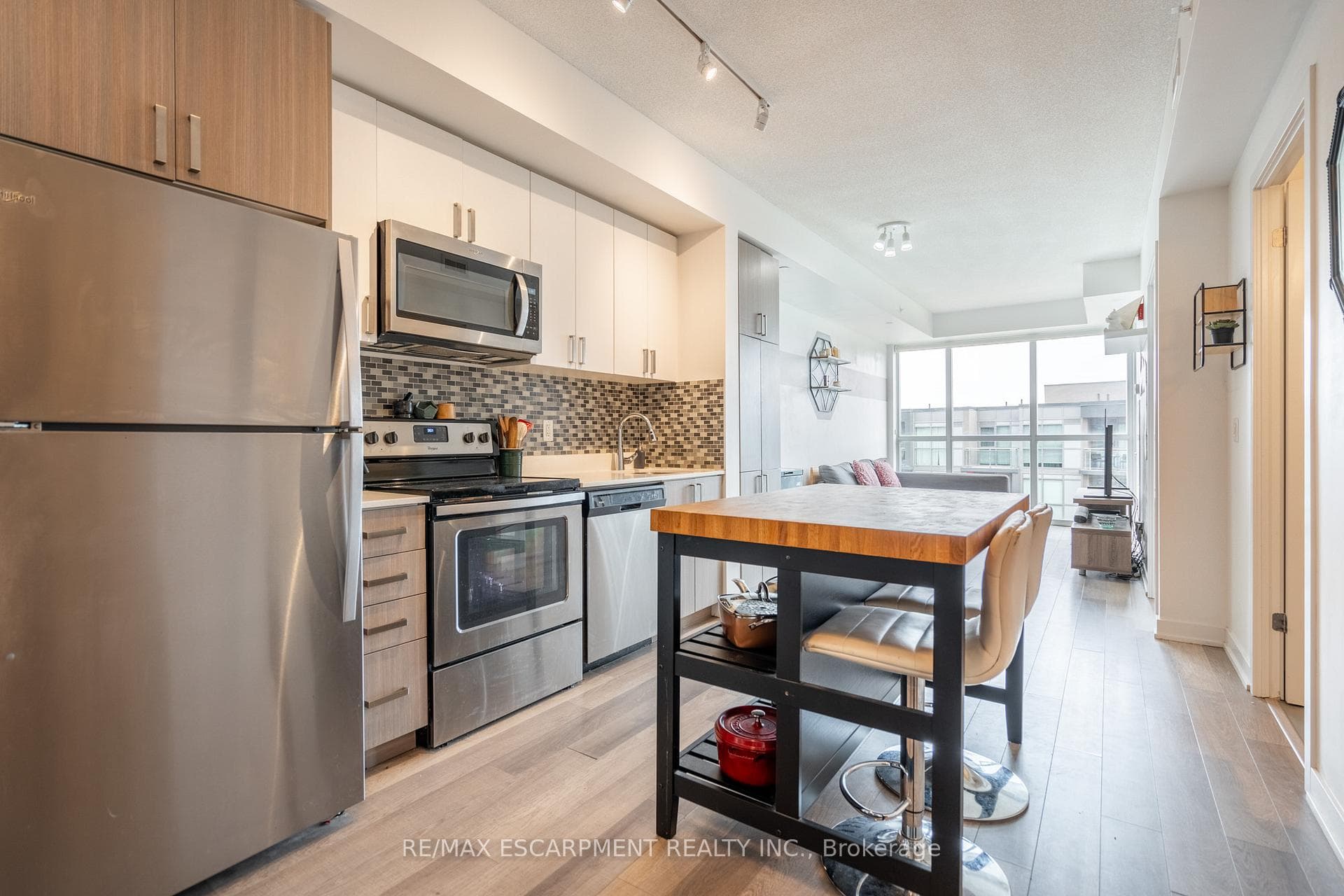5240 Dundas Street Unit B417 photo 5