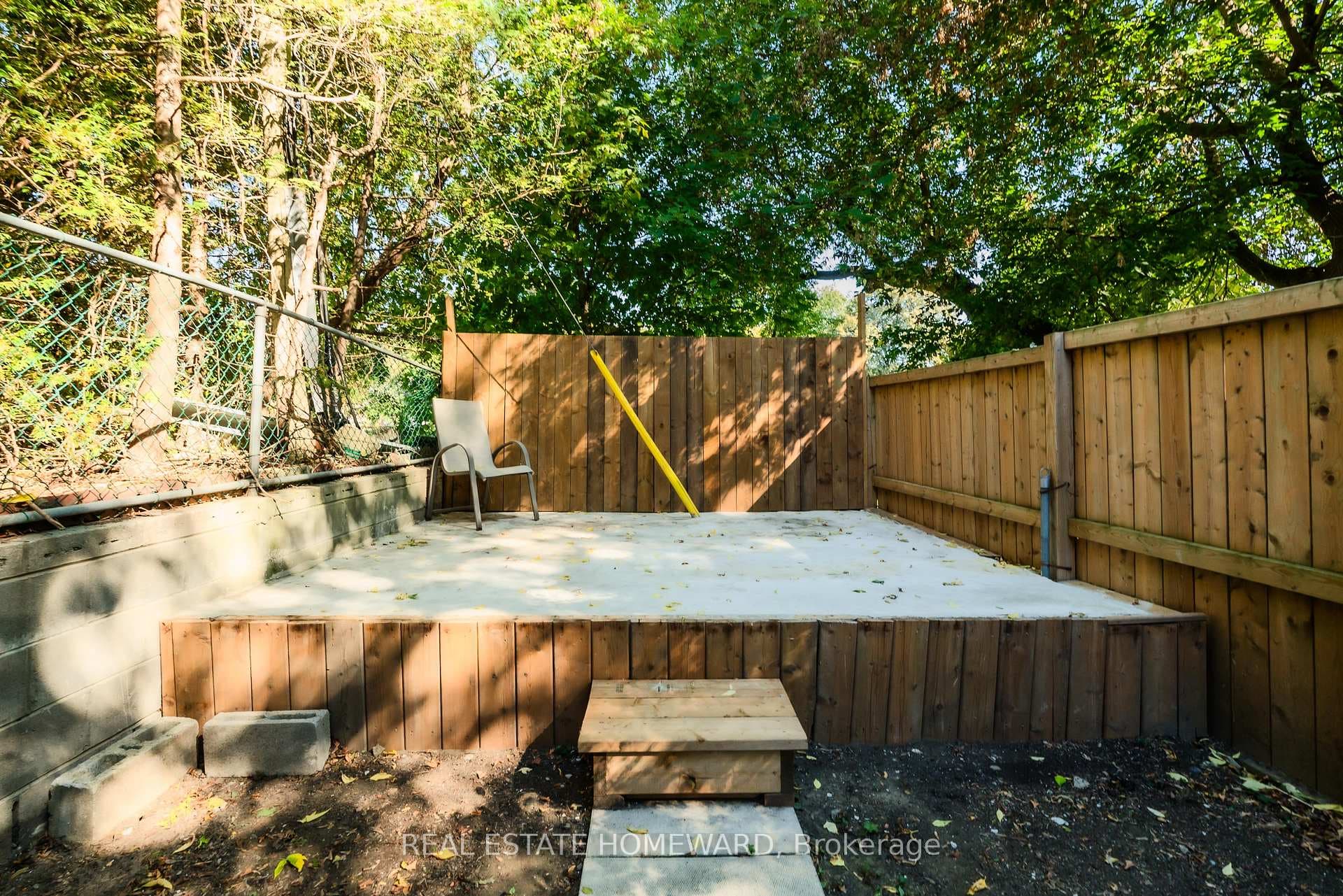 173 Coxwell Avenue photo 37