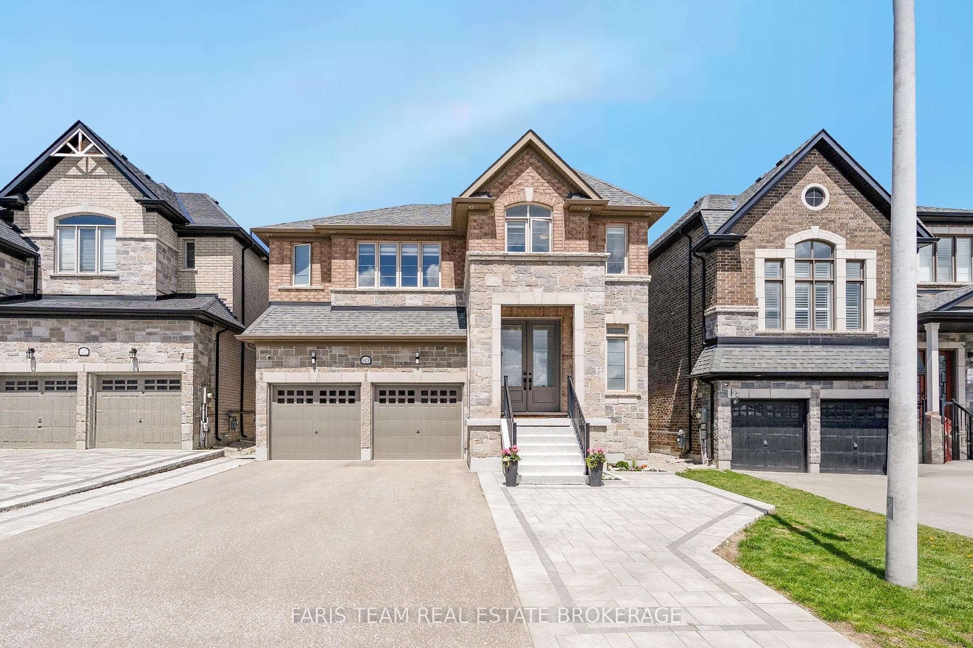 1428 Lawson Street photo 1