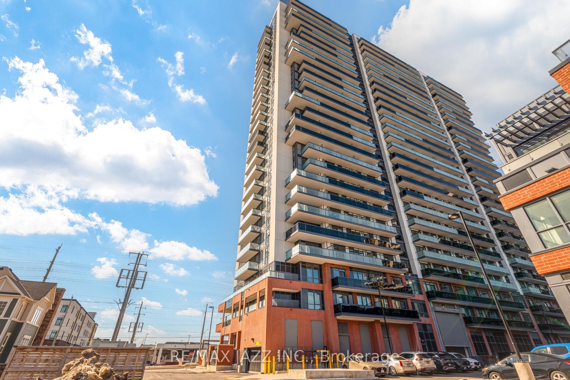 2545 Simcoe Street Unit 2102 photo 4