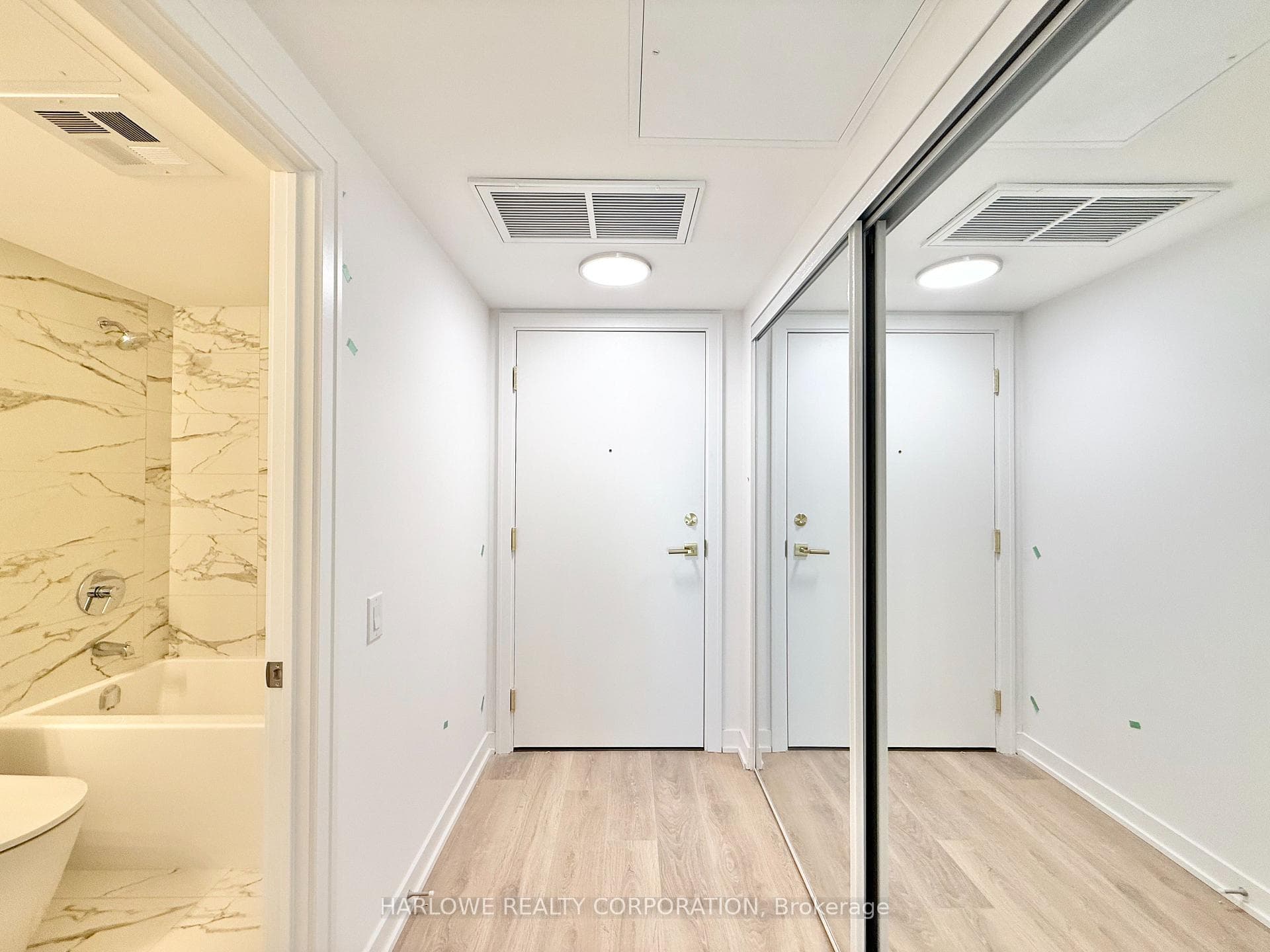 2 Manderley Drive Unit 722 photo 4