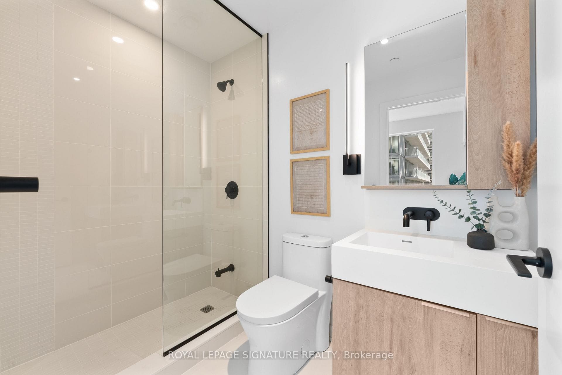 117 Broadway Avenue Unit 2502 photo 13
