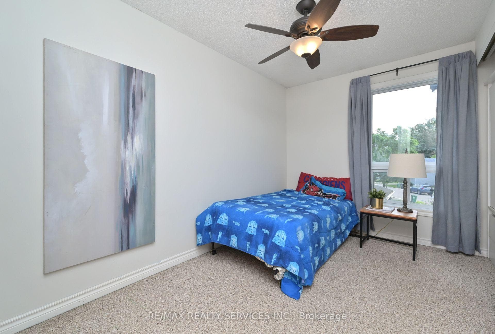 5 Hedgeson Court photo 17