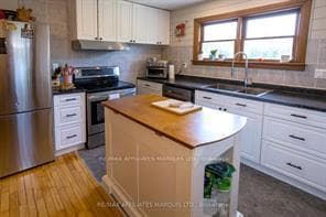 13039 Riverside Drive photo 19