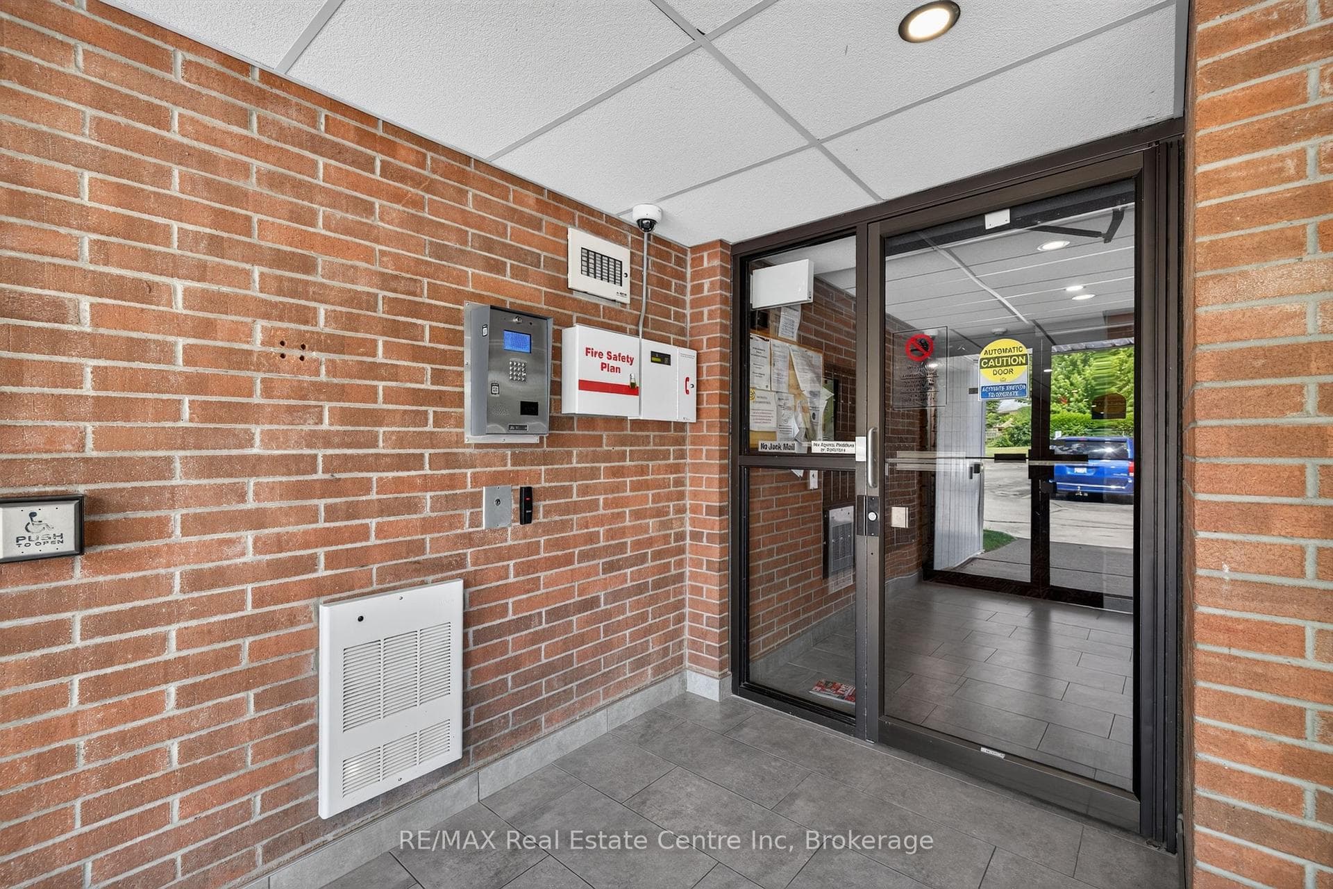 65 Silvercreek Parkway Unit 401 photo 3