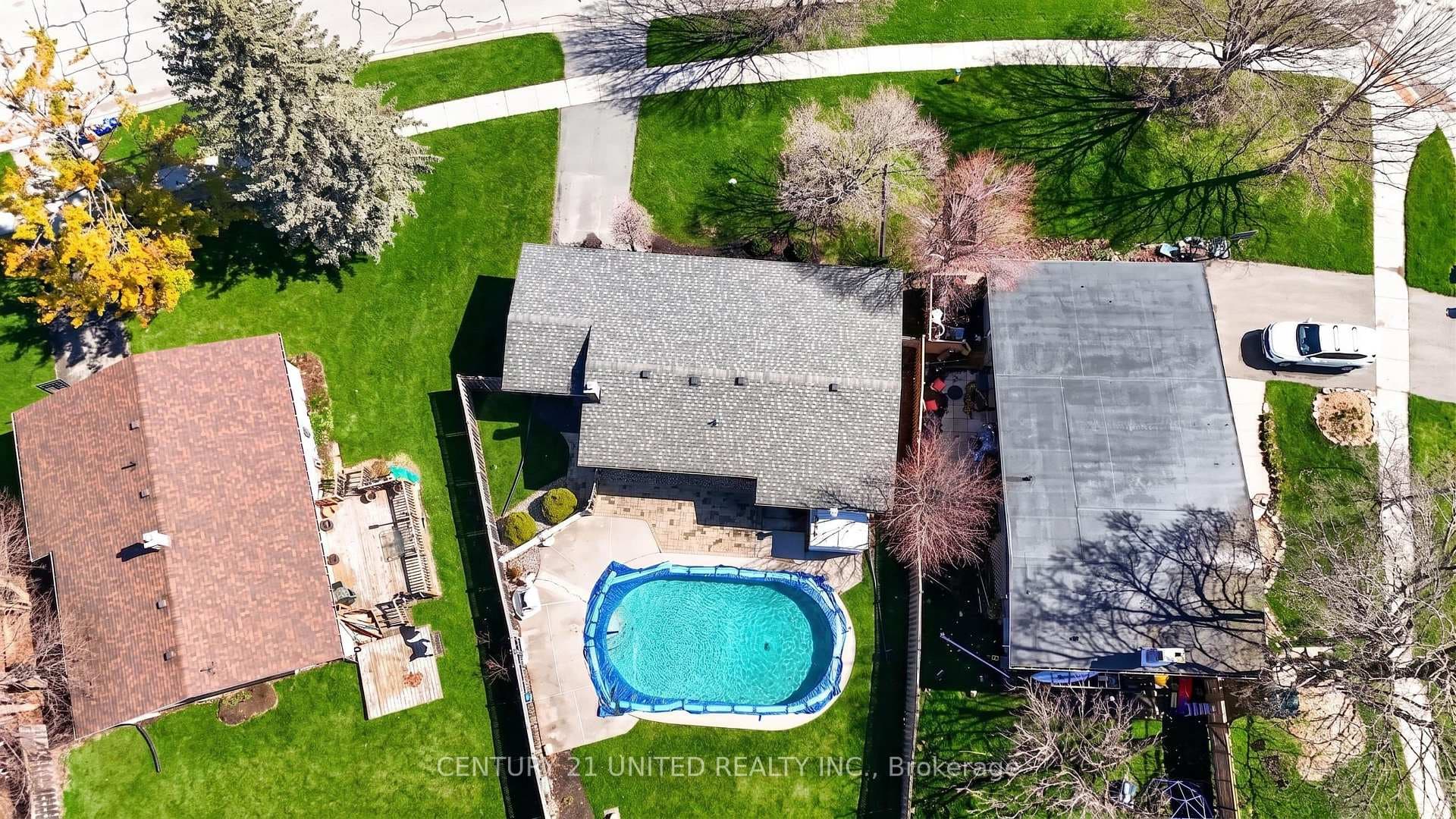 1288 Algonquin Boulevard photo 32