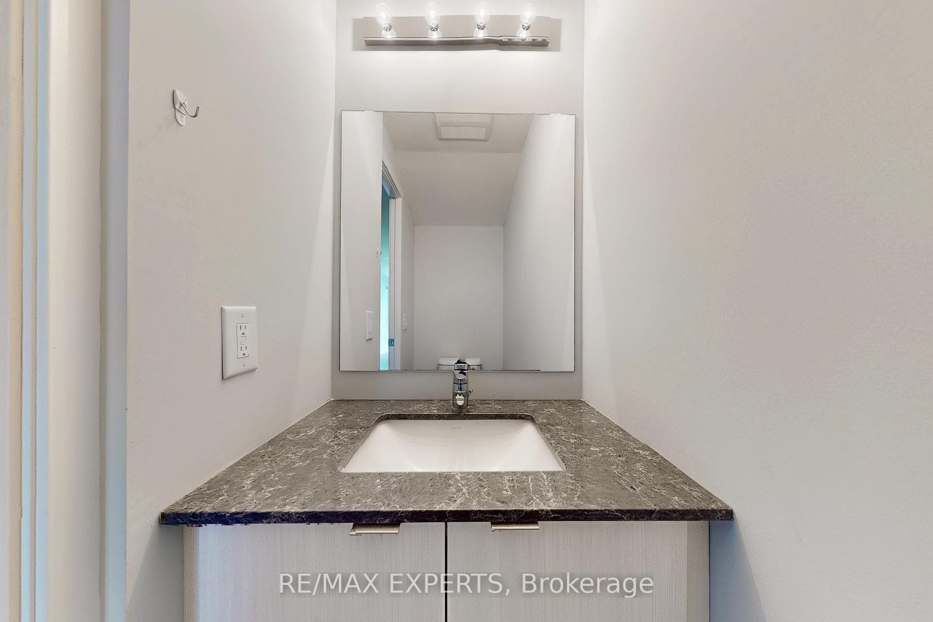 3237 Bayview Avenue Unit 104 photo 16