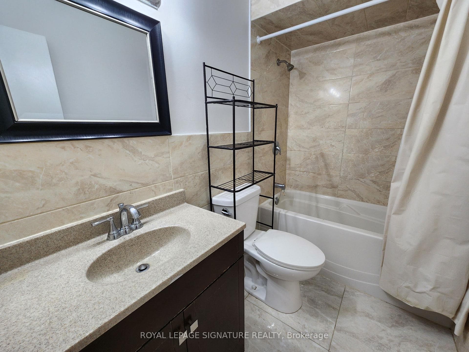 3334 Tallmast Crescent photo 15