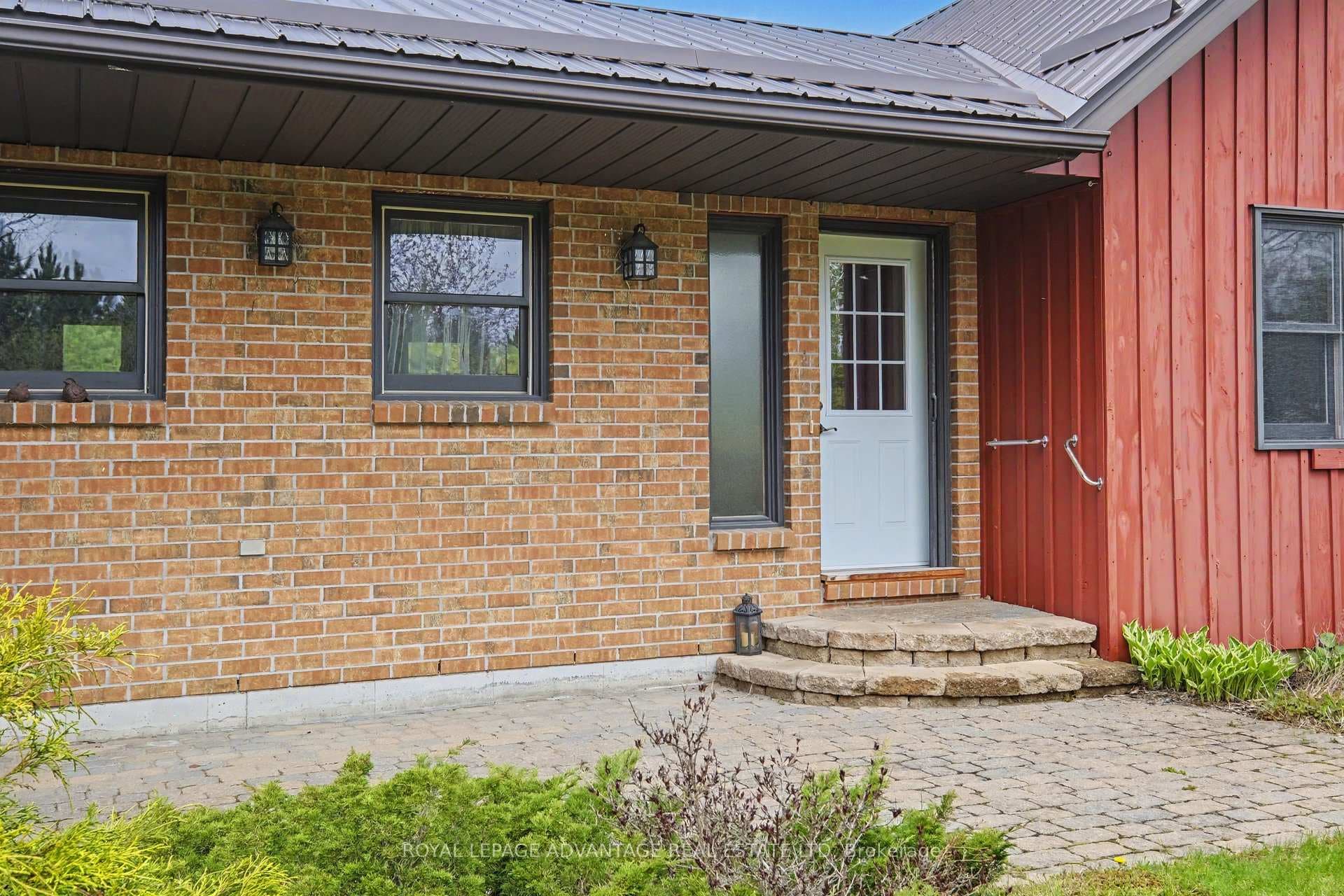 2844 Tennyson Road photo 7