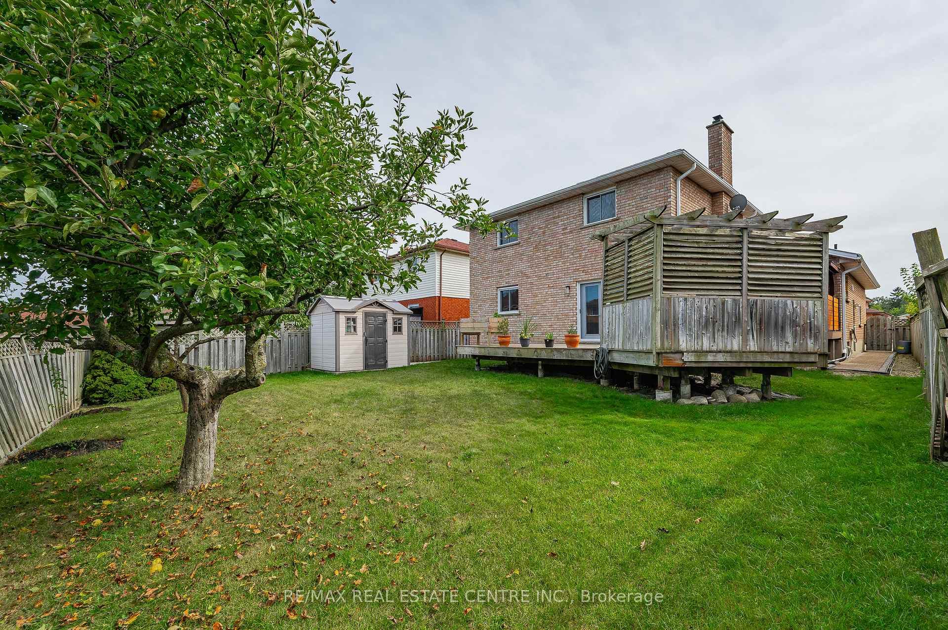 650 Champlain Boulevard photo 32