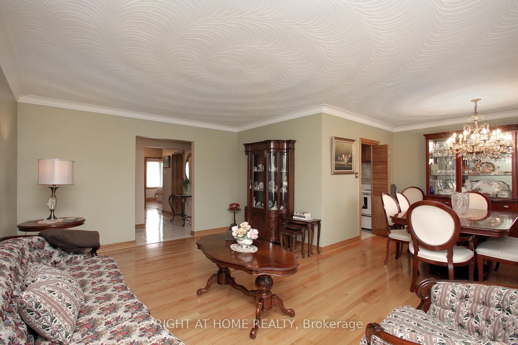 25 Sparrow Avenue photo 9