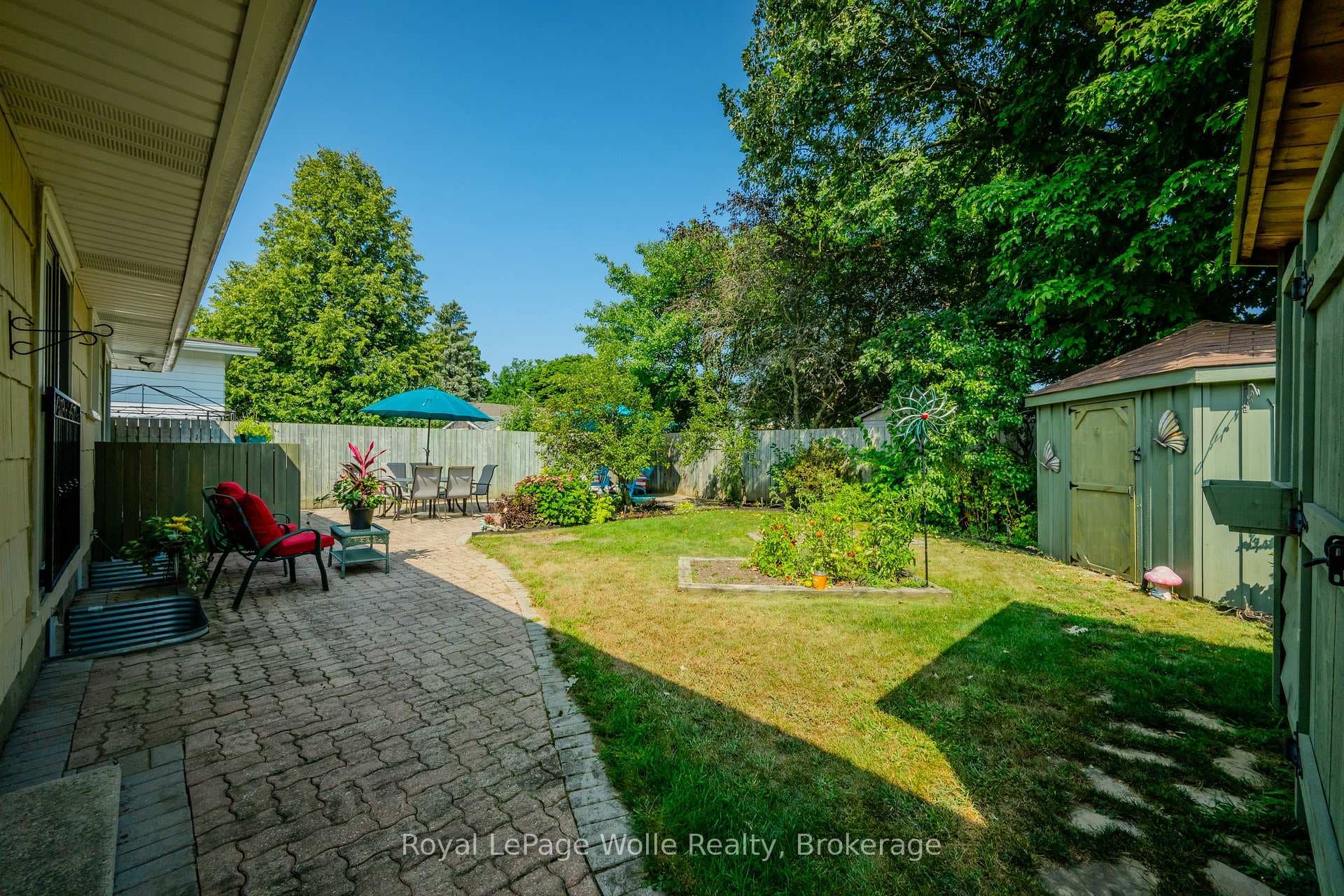 310 Sandowne Drive photo 30