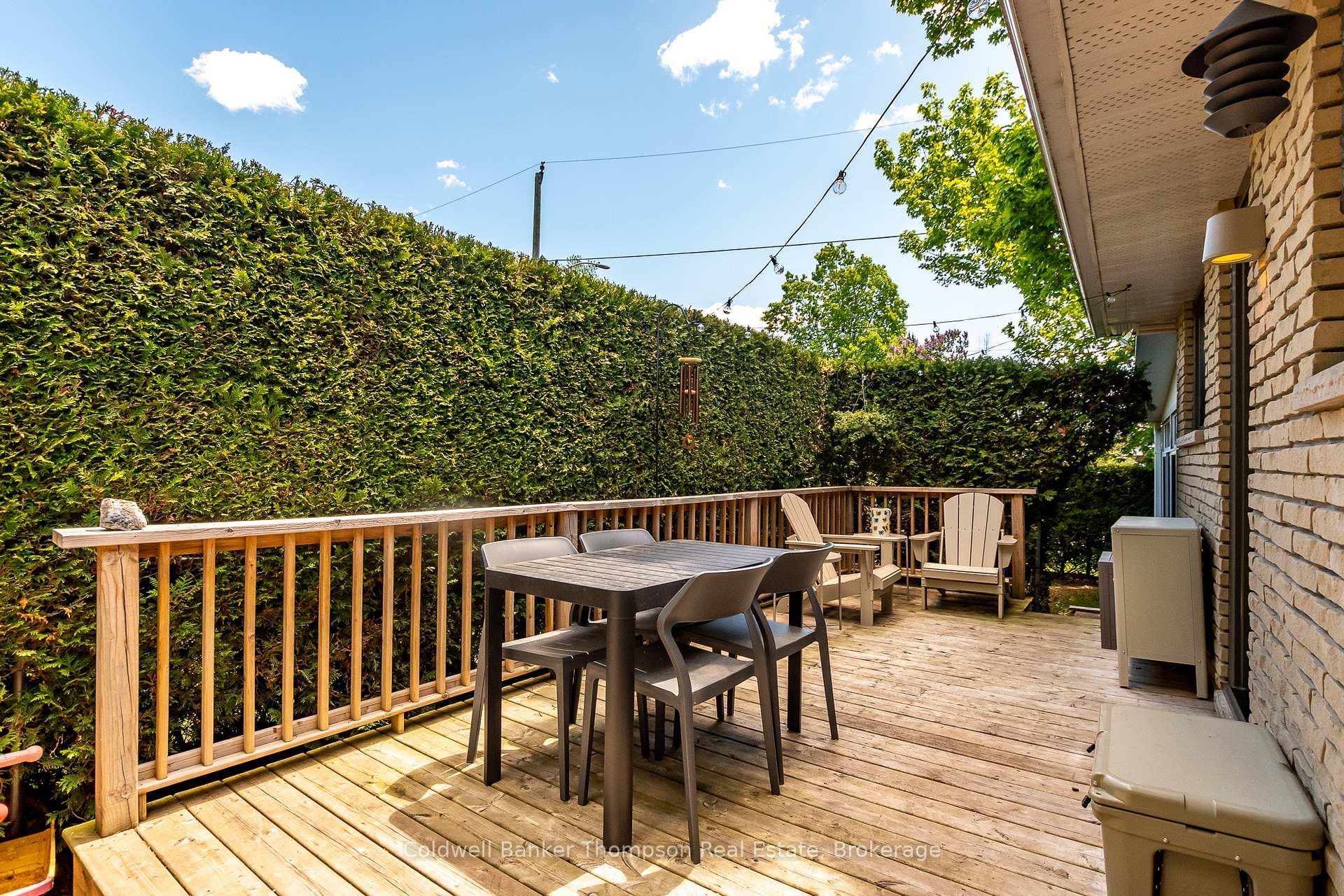 15 Wellington Court photo 35