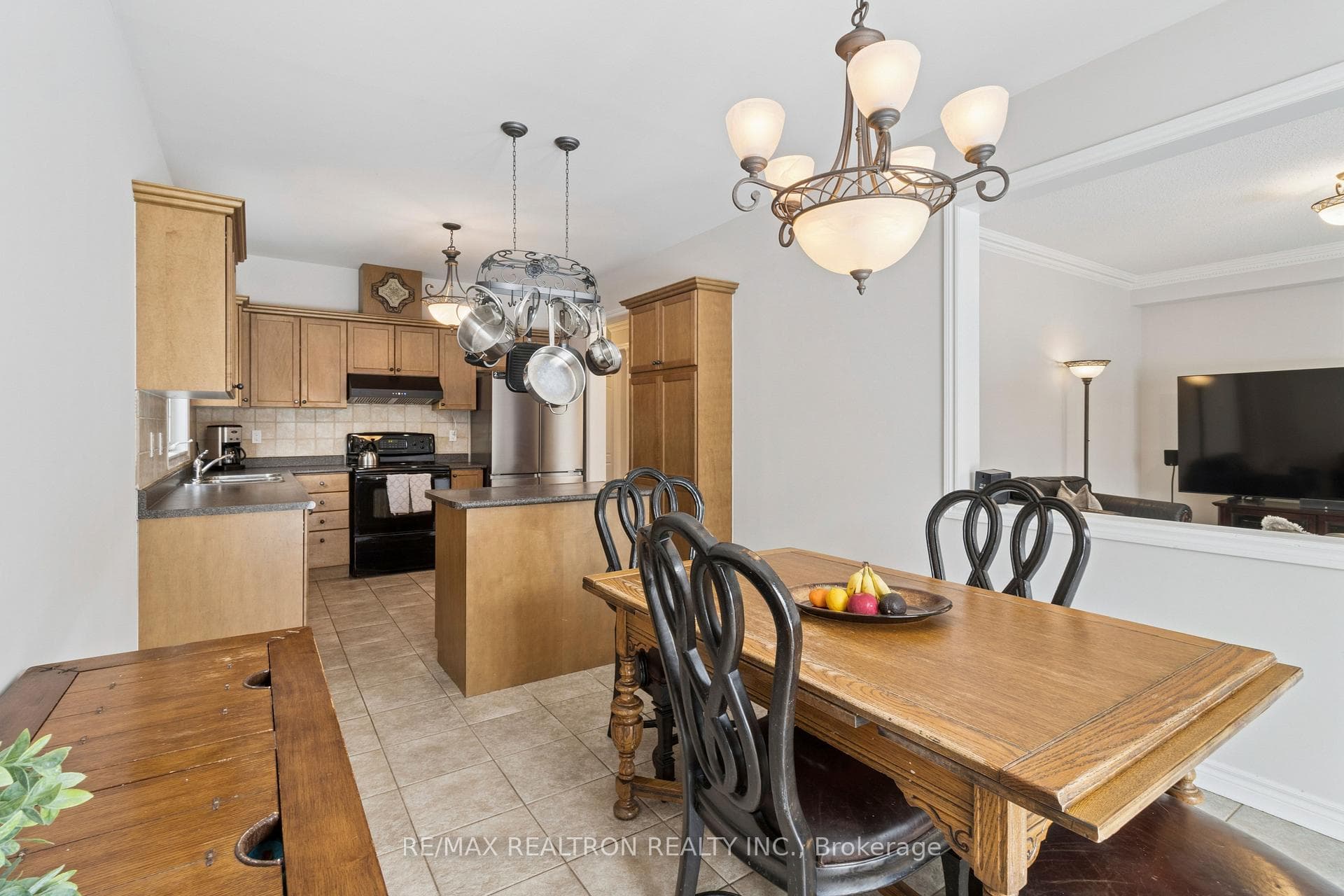 32 Brackenwood Avenue photo 8