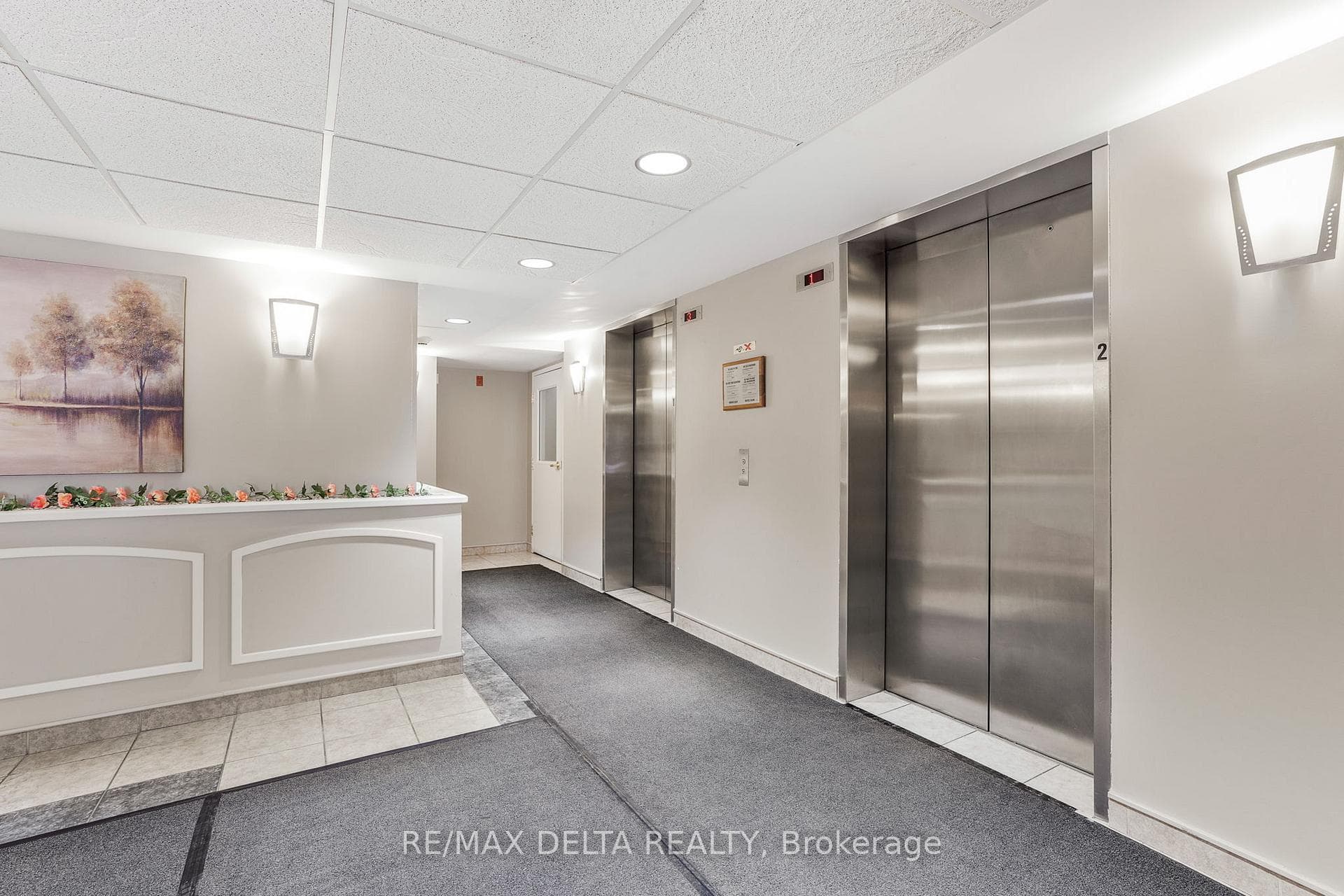 320 Centrum Boulevard Unit 306 photo 4