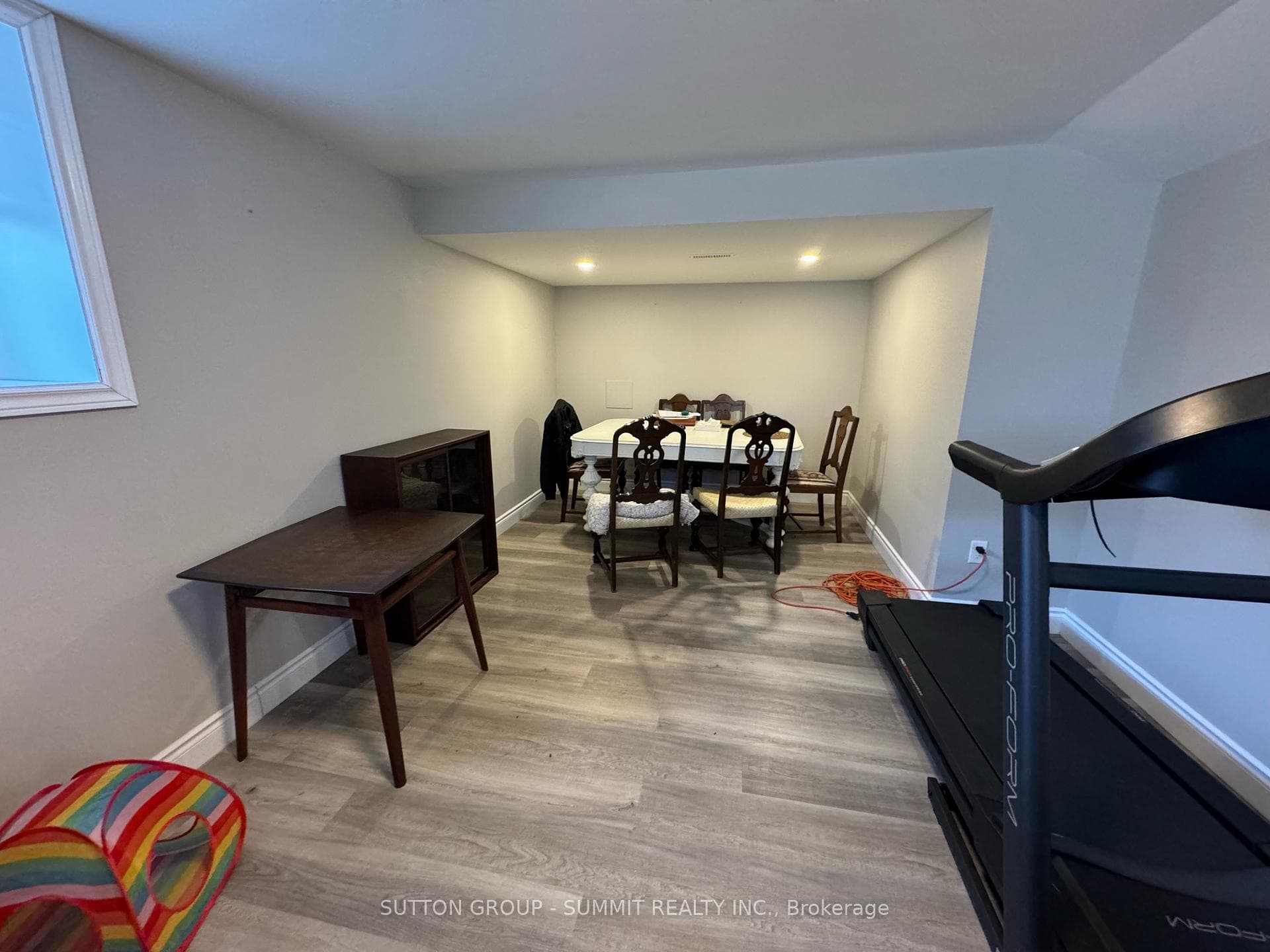 14 Fisher Crescent Unit Basement photo 4